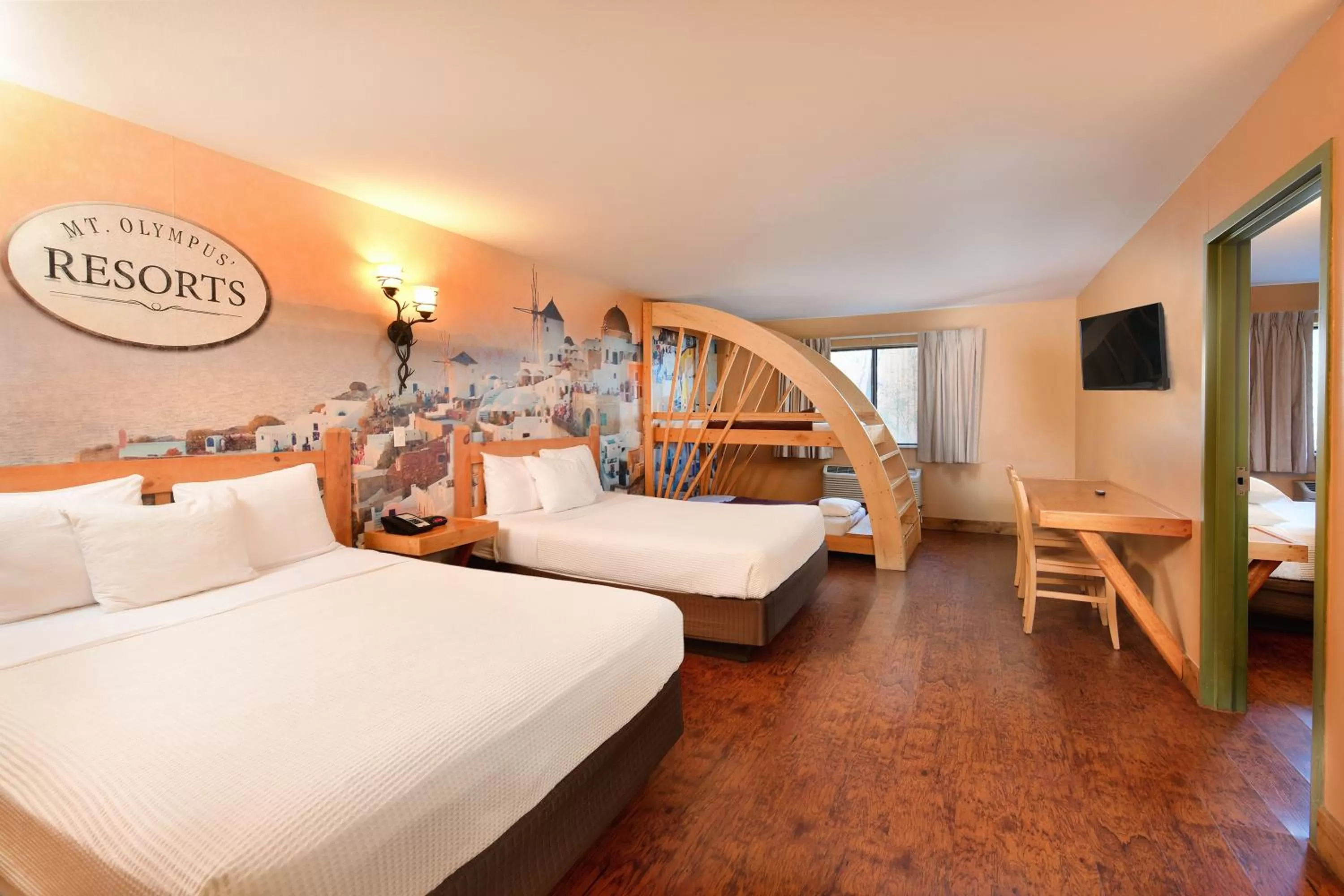 Bedroom in MT. OLYMPUS WATER PARK AND THEME PARK RESORT