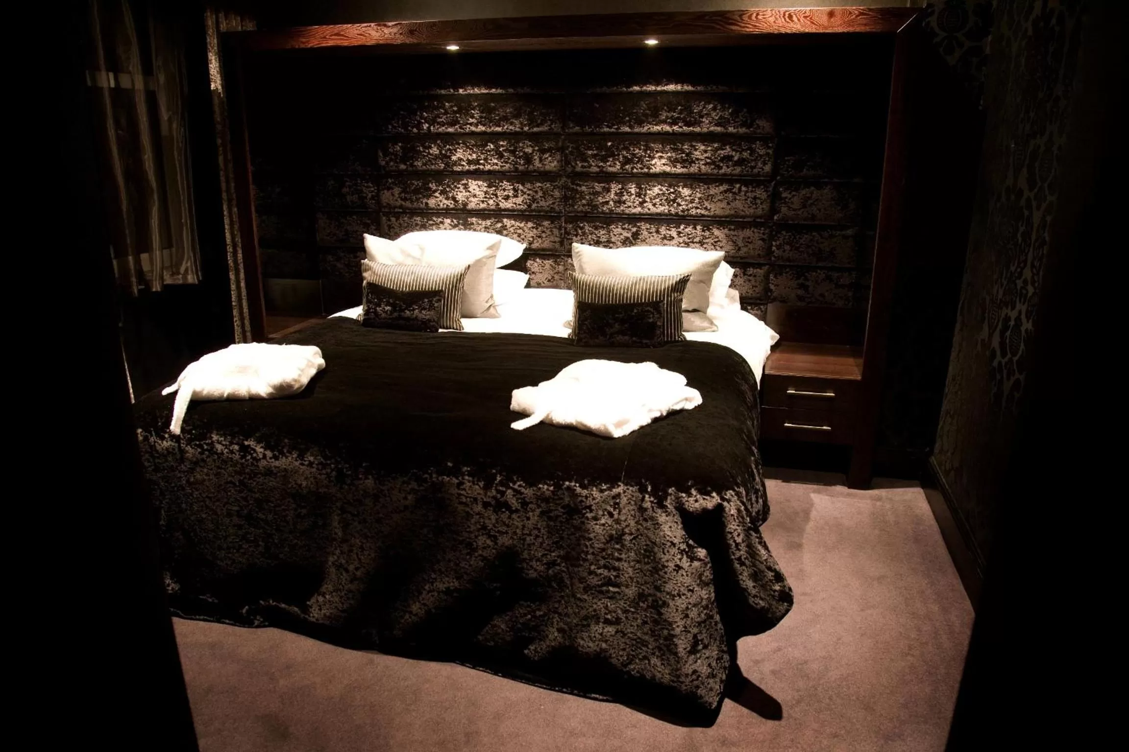 King Suite in The Popinjay Hotel