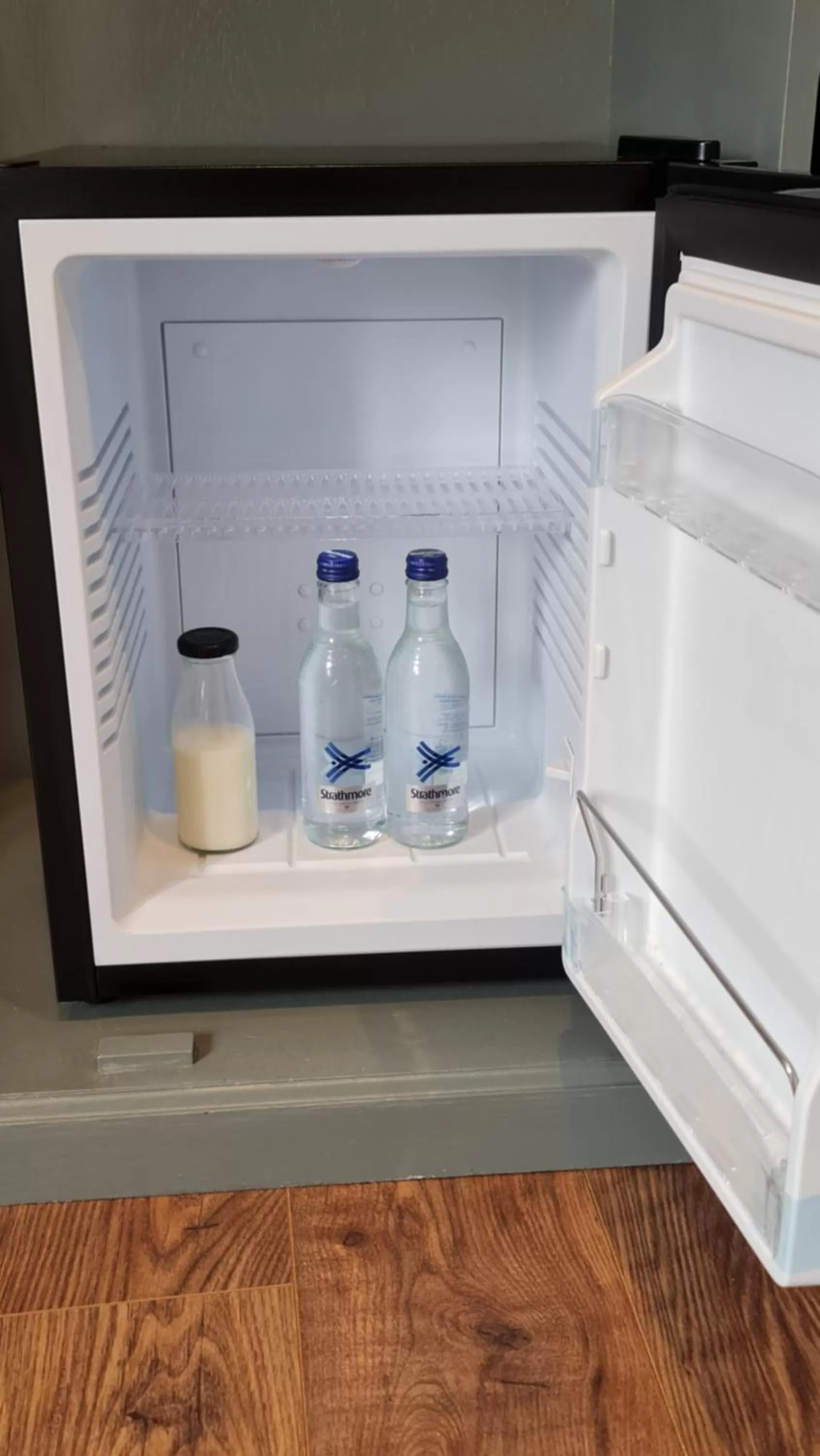 Bedroom in The George Inn