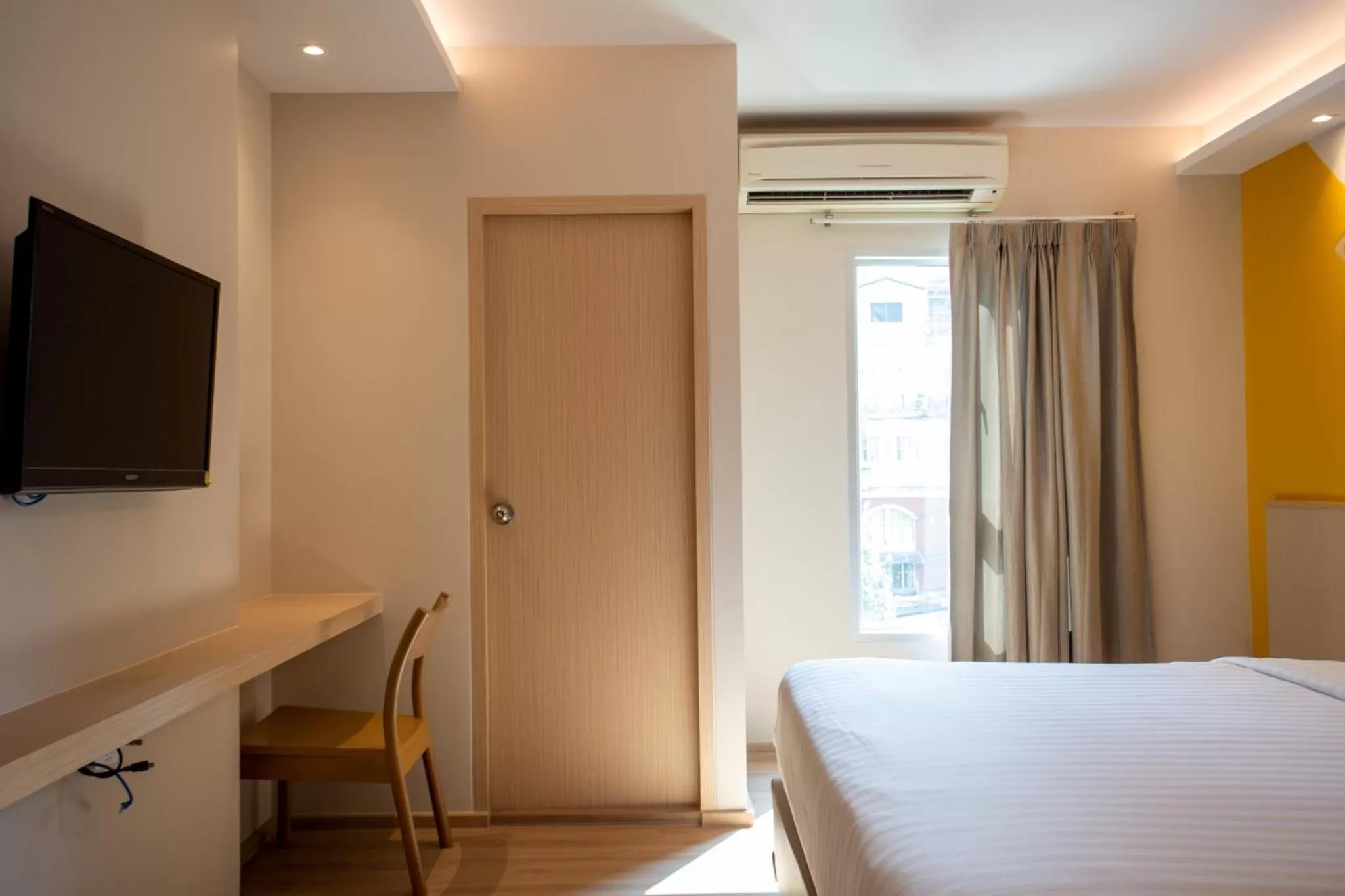 Bedroom, Bed in Lemontea Hotel Bangkok