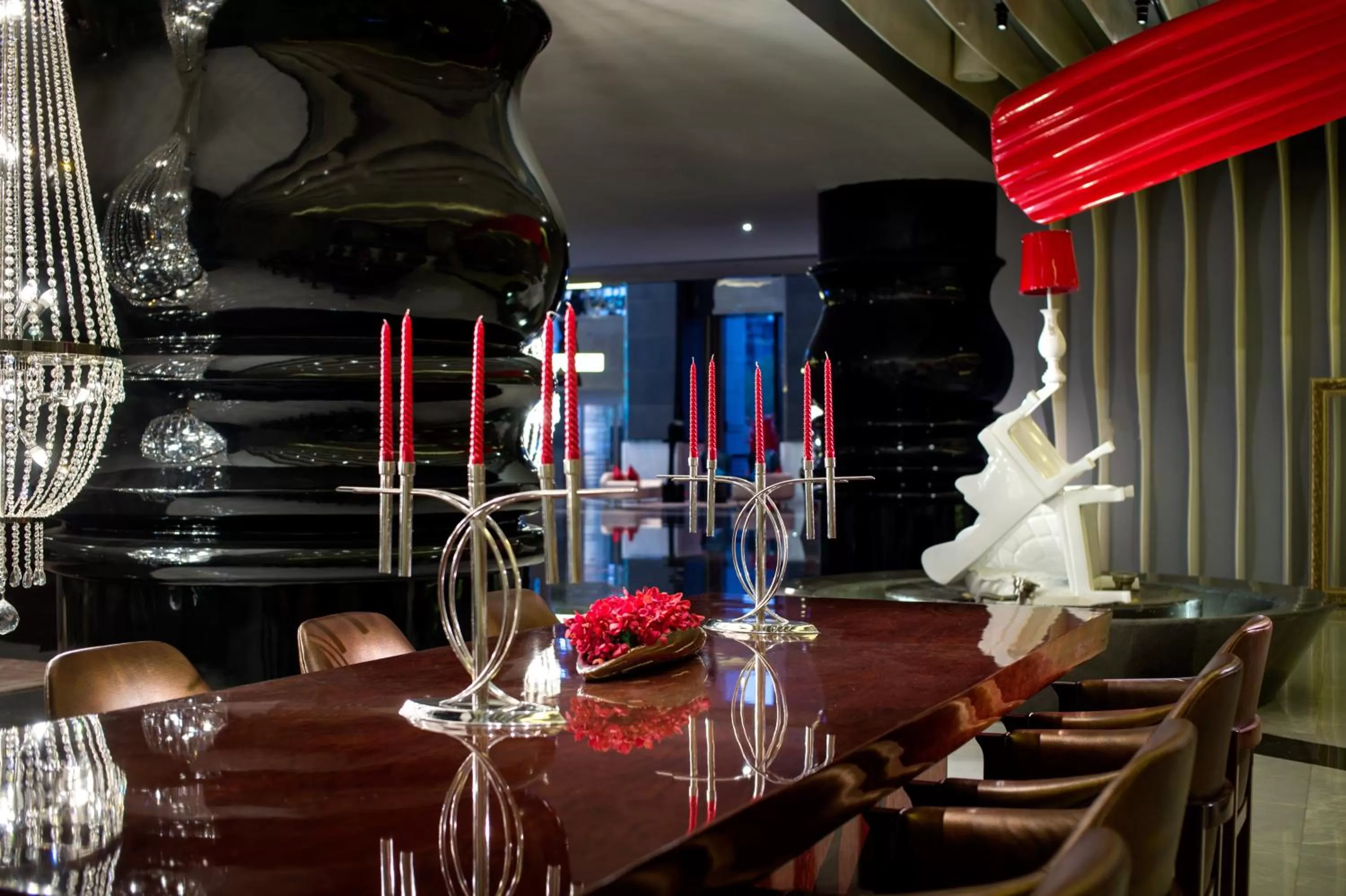 Lounge or bar in Sofitel Kunming