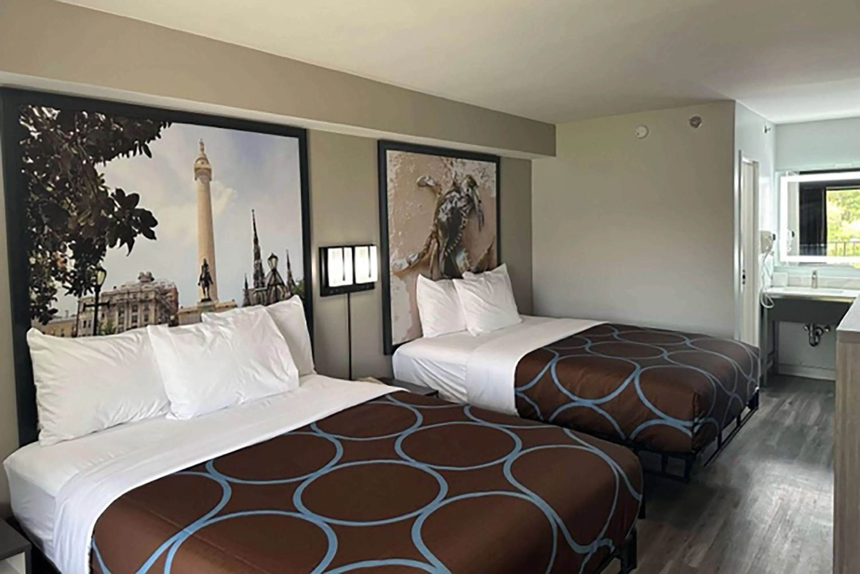 Super 8 by Wyndham Baltimore Northwest