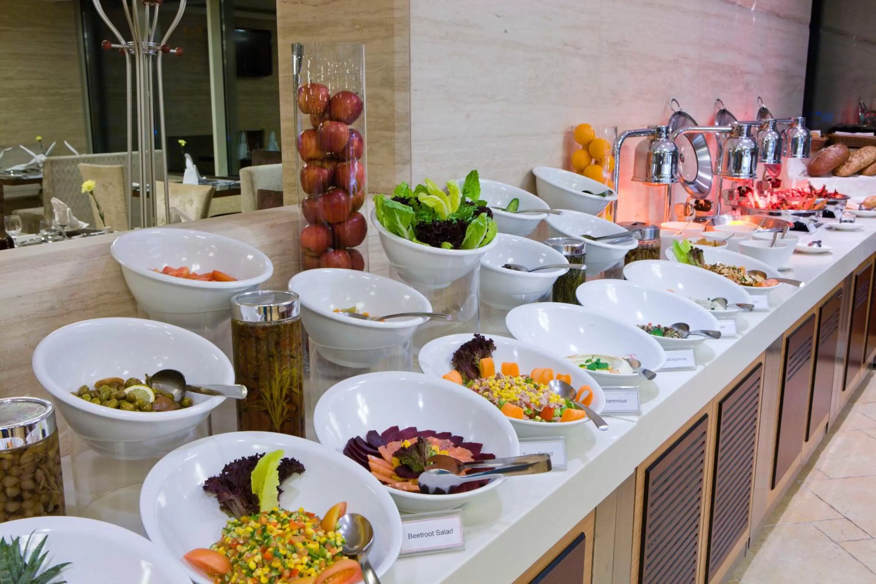 Restaurant/places to eat in Elite Crystal Hotel