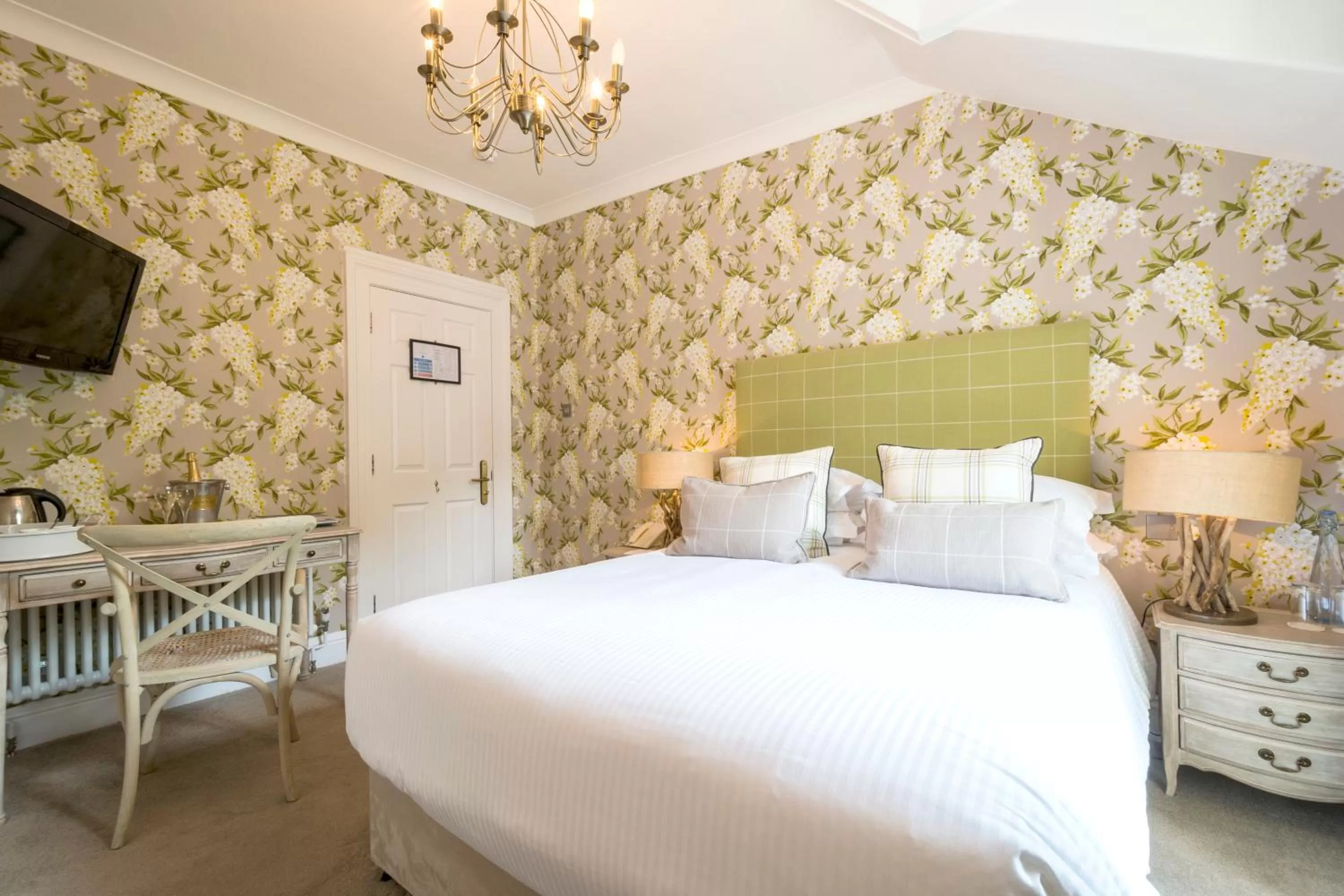 Bed in Carbis Bay and Spa Hotel