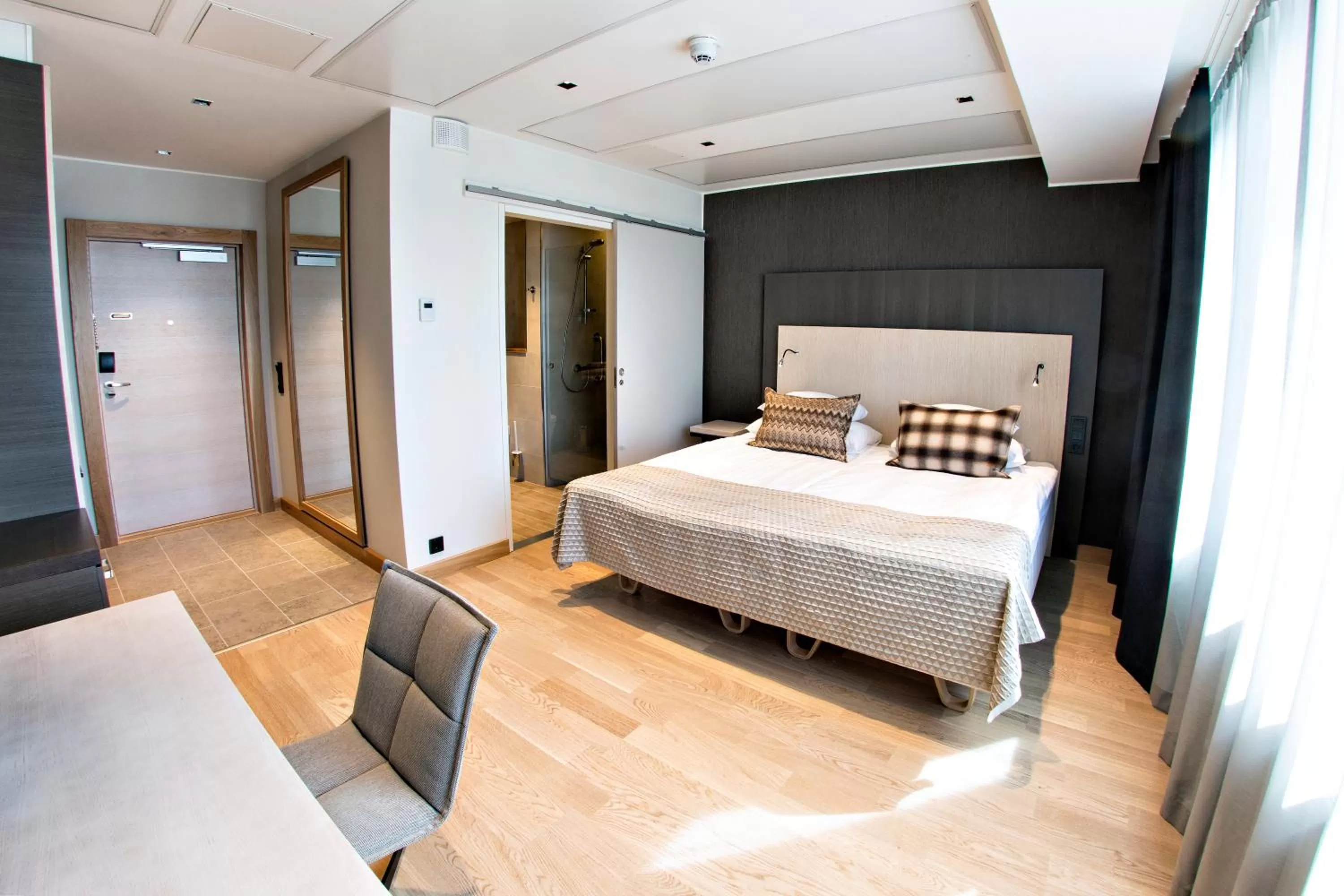 Photo of the whole room, Bed in Original Sokos Hotel Alexandra Jyväskylä