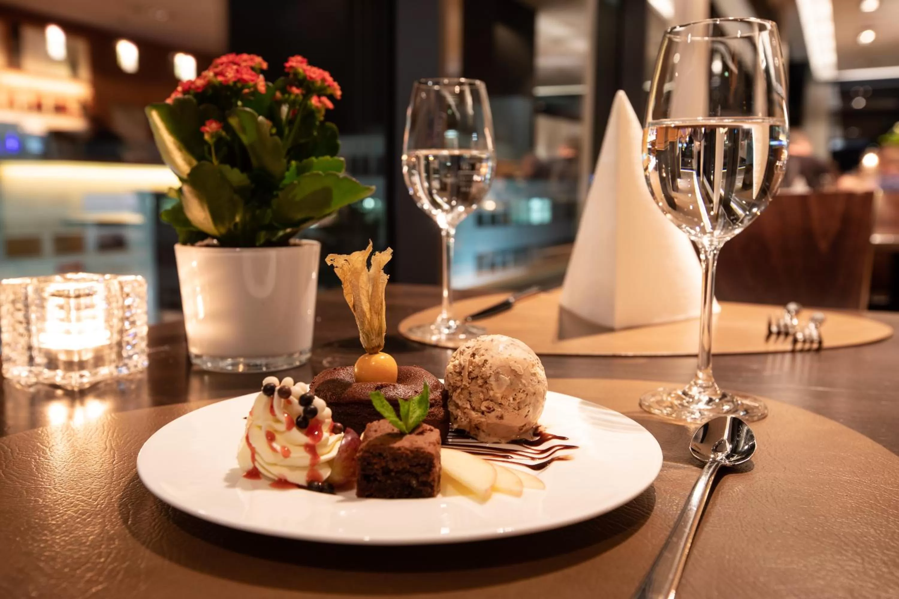 Restaurant/places to eat in Mercure Chur City West