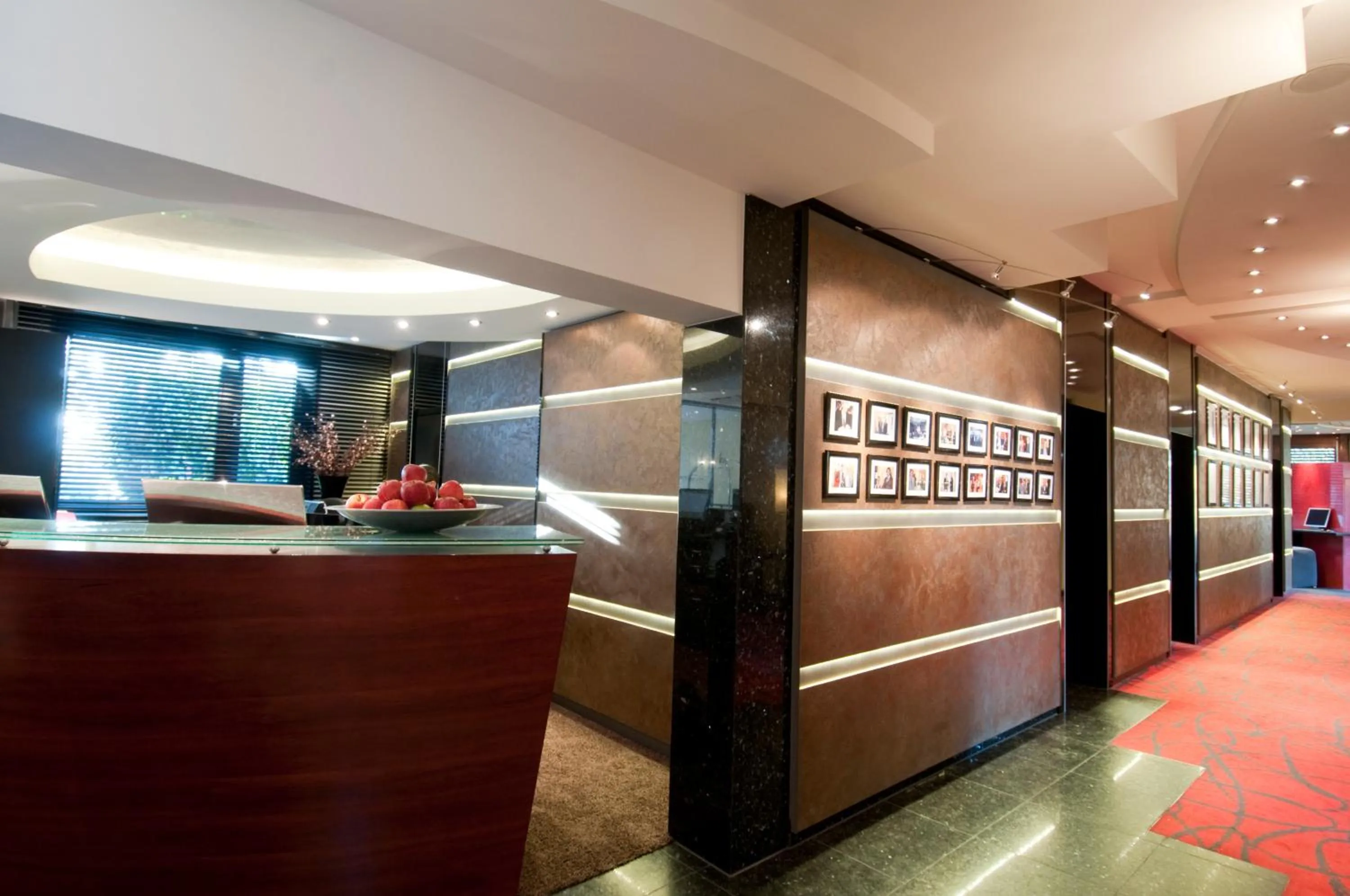 Lobby or reception in Atrium Hotel Mainz