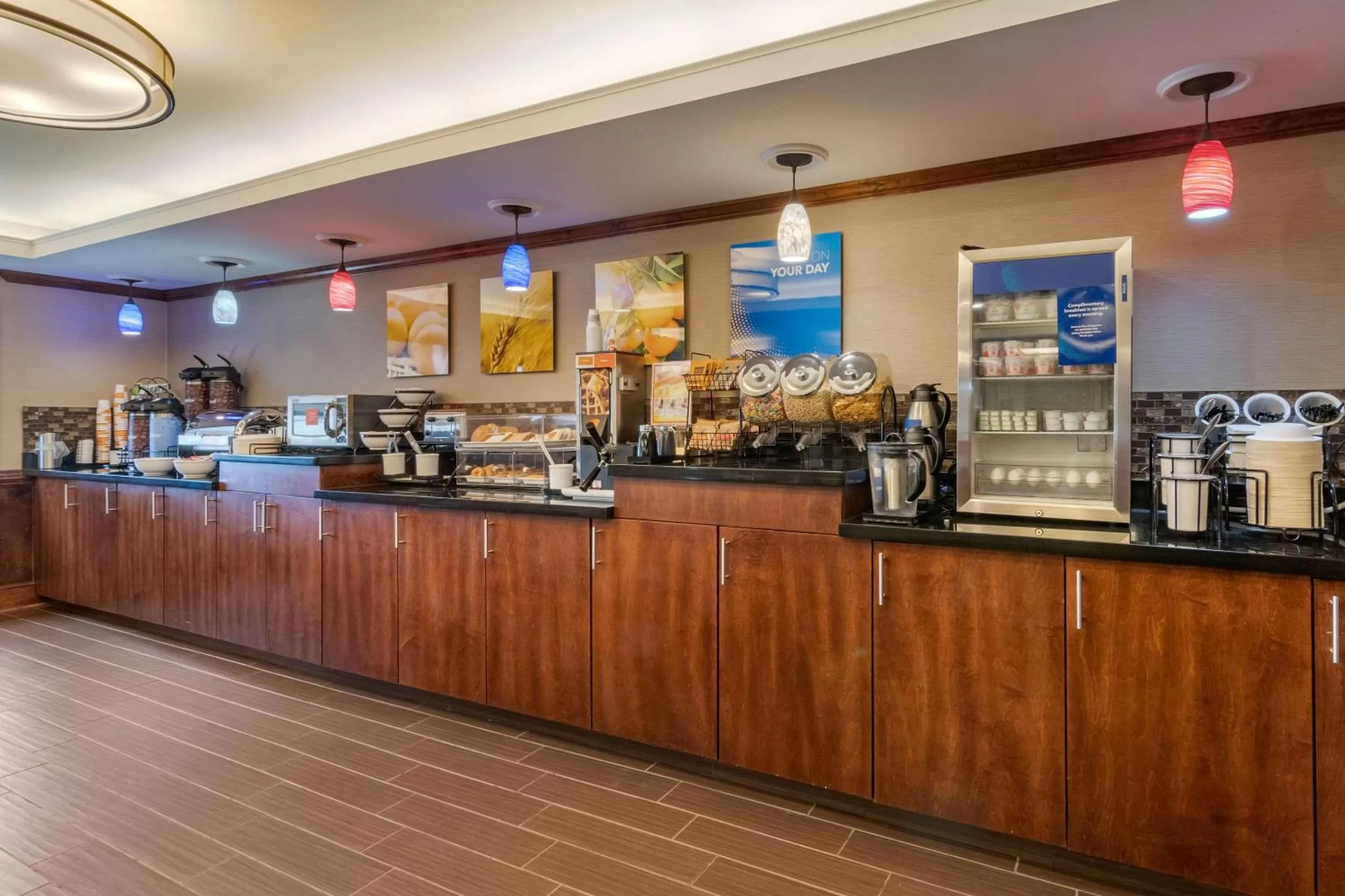 Restaurant/places to eat in Comfort Inn & Suites South Hill I-85