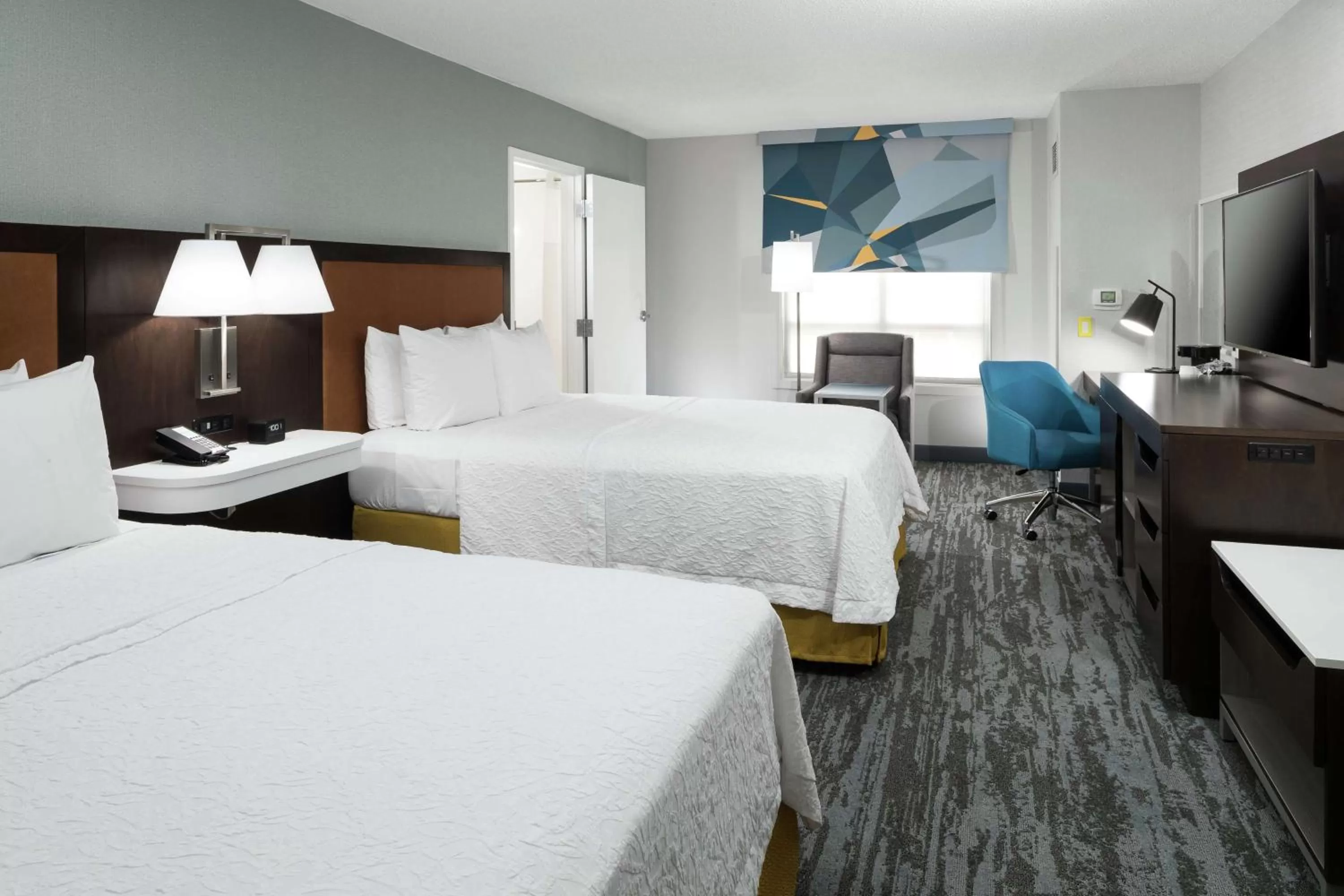 Bedroom, Bed in Hampton Inn & Suites Memphis-Beale Street