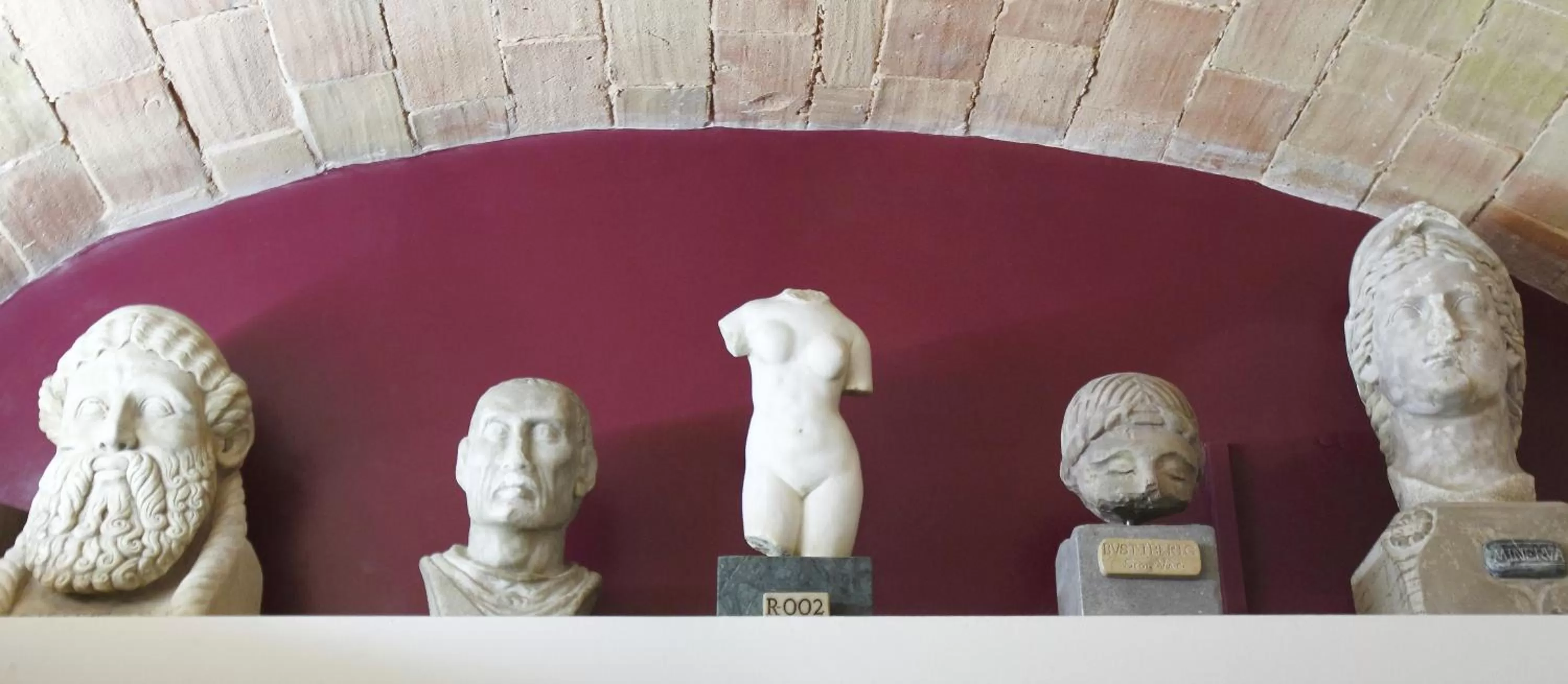 Staff in Hotel Museu Llegendes de Girona