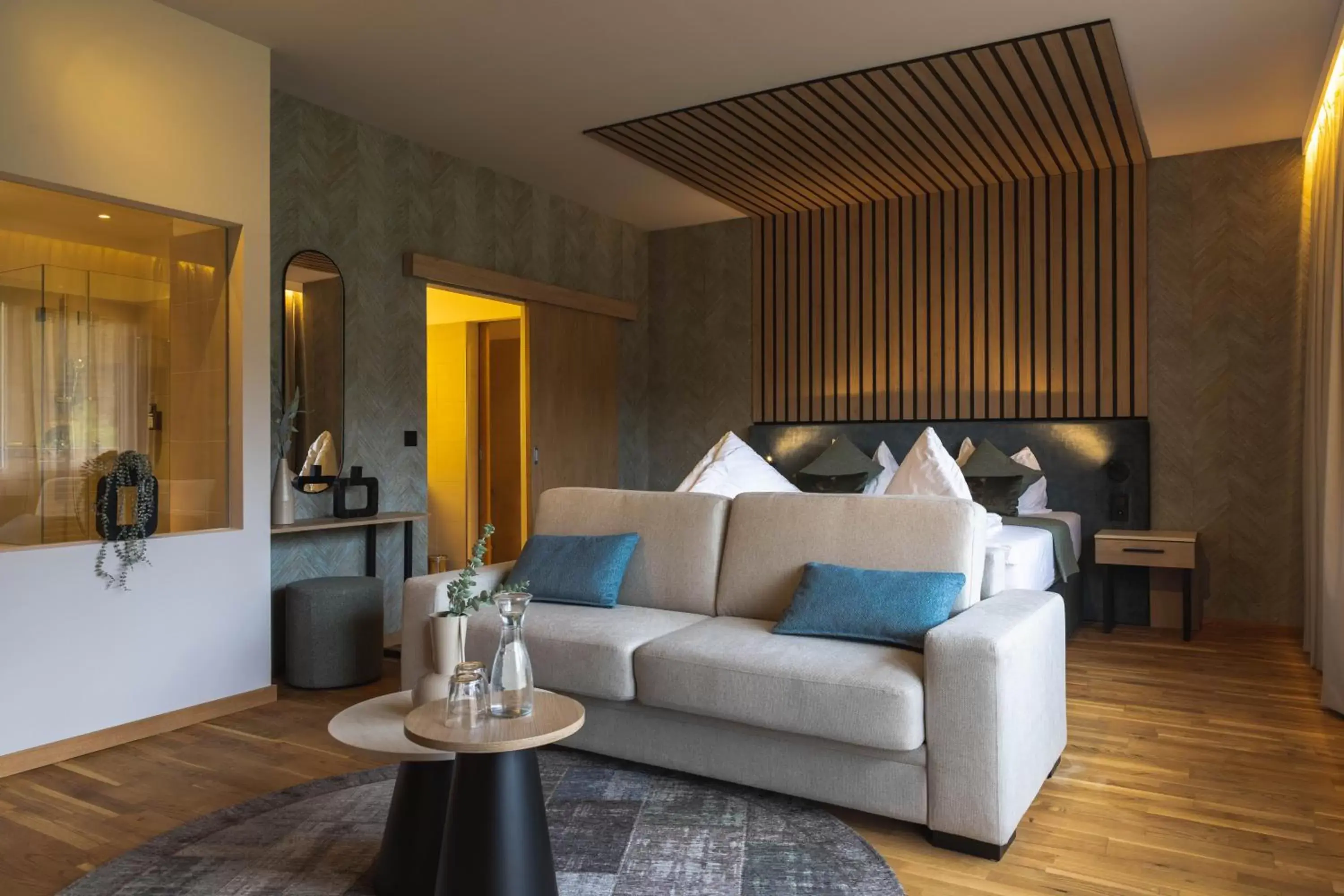 Junior Suite with Mountain View in Aldiana Club Salzkammergut und GrimmingTherme Junior Suite with Mountain View in Aldiana Club Salzkammergut und GrimmingTherme