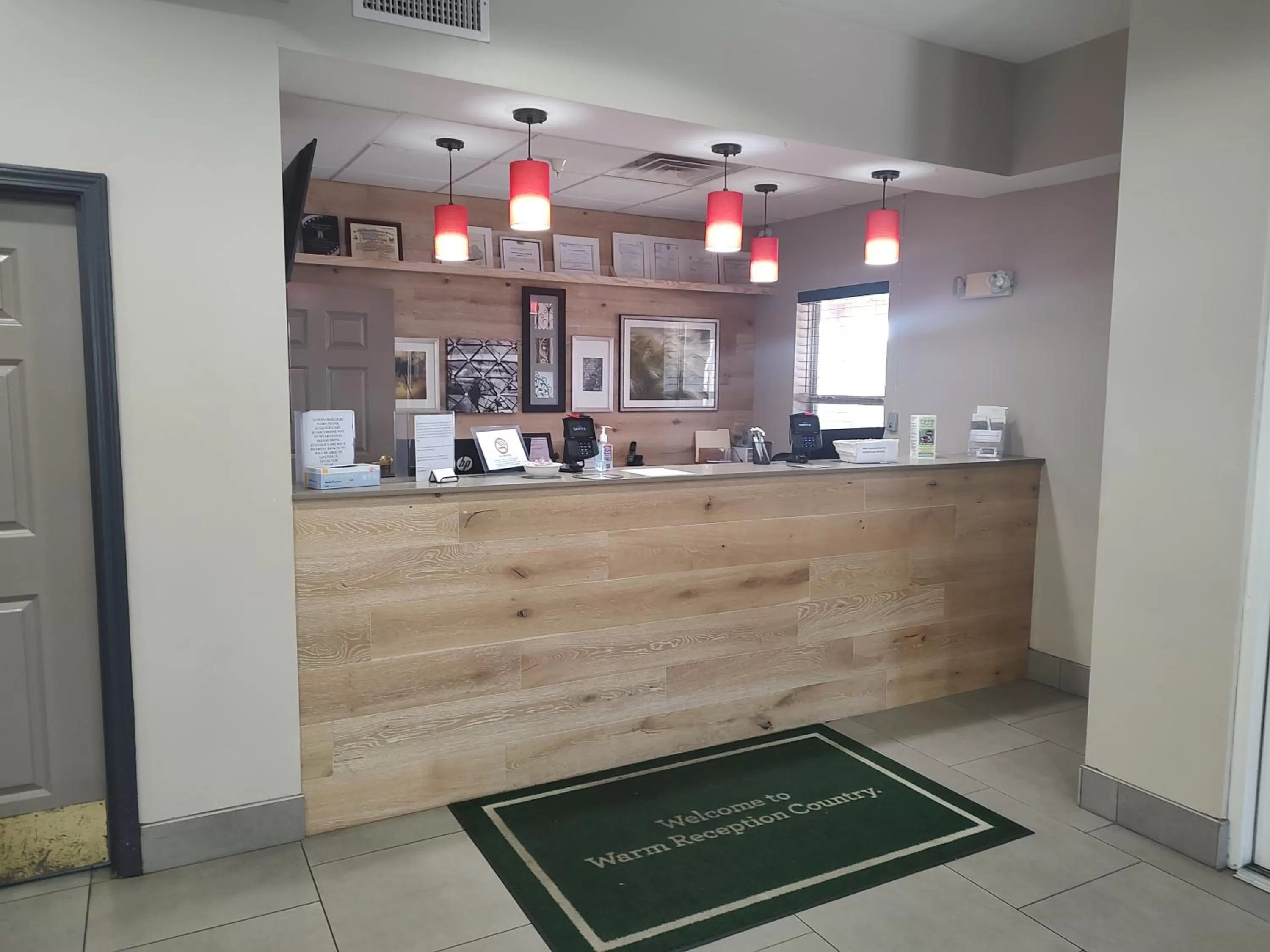 Lobby or reception in Country Inn & Suites by Radisson, Hinesville, GA