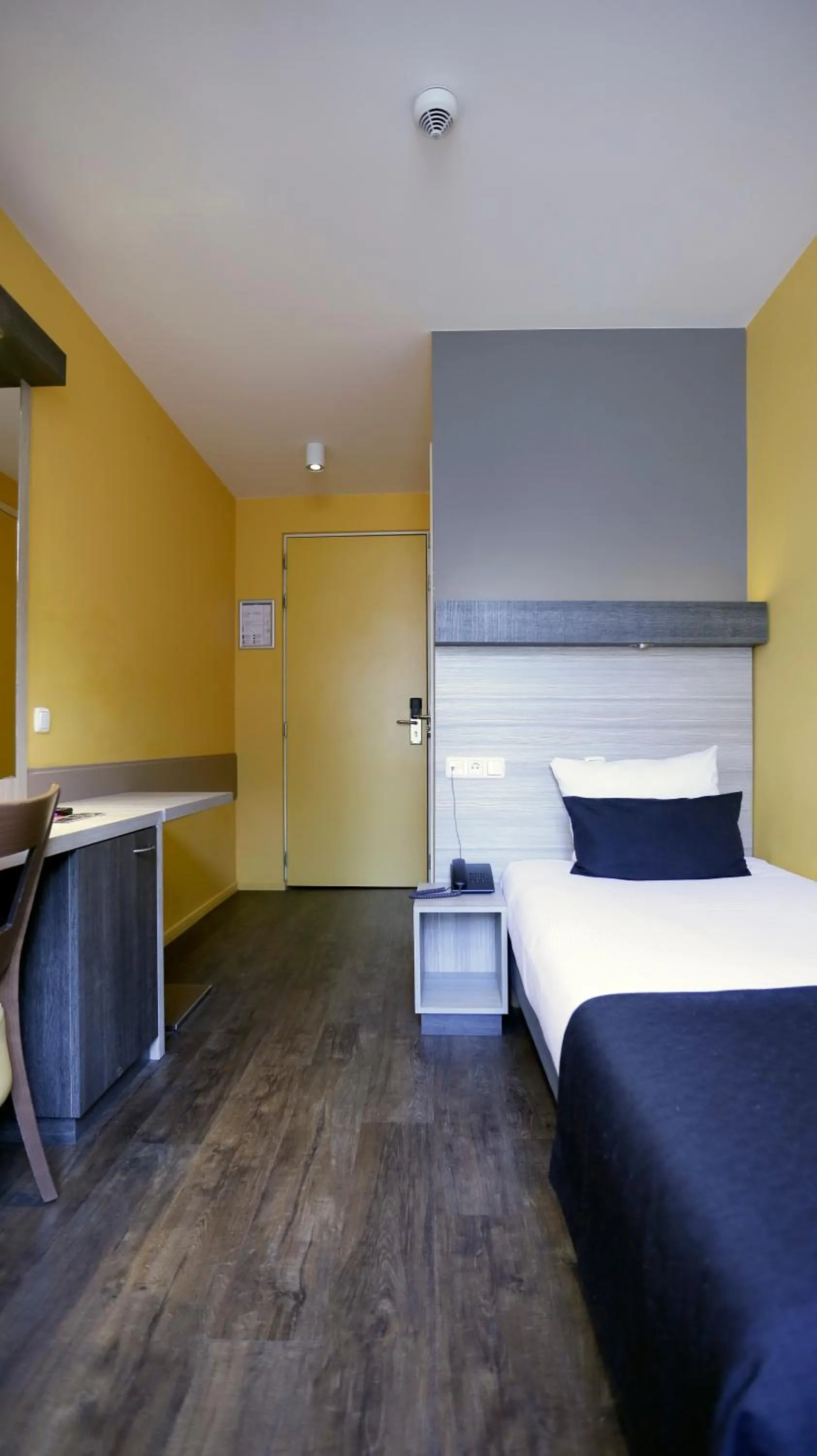 Bed in City Hotel Amsterdam