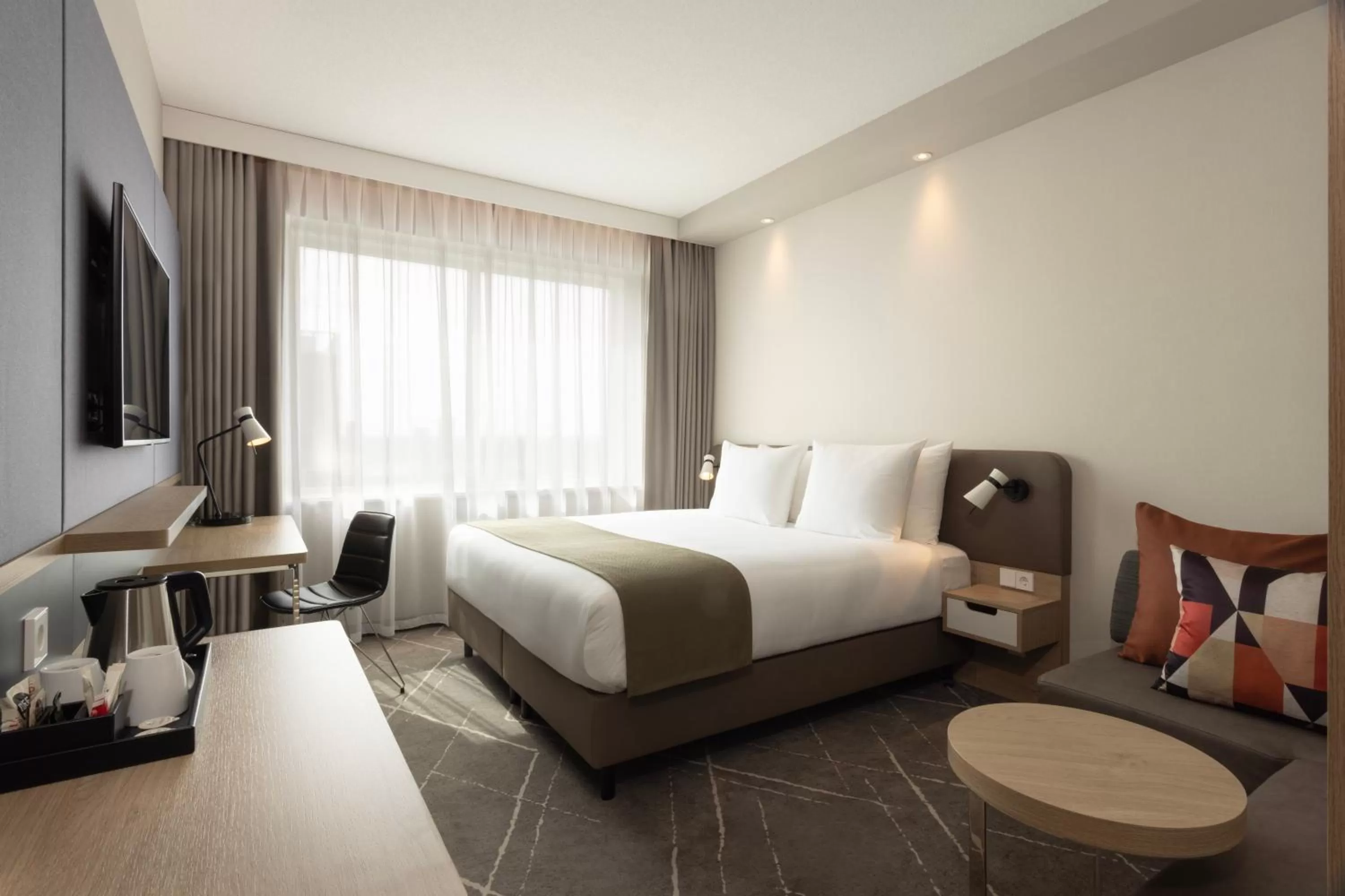 Bed in Holiday Inn - Eindhoven Airport by IHG