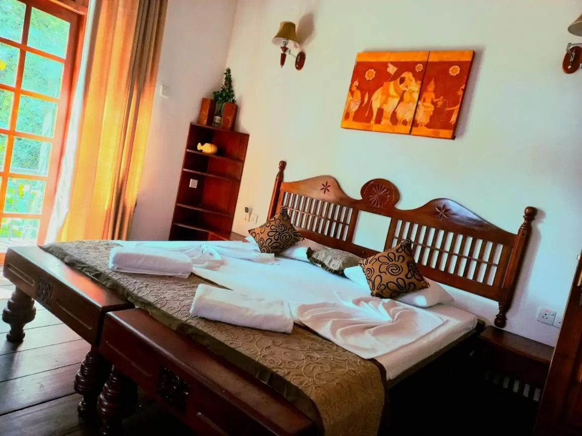 Bed in Veraima Kandy
