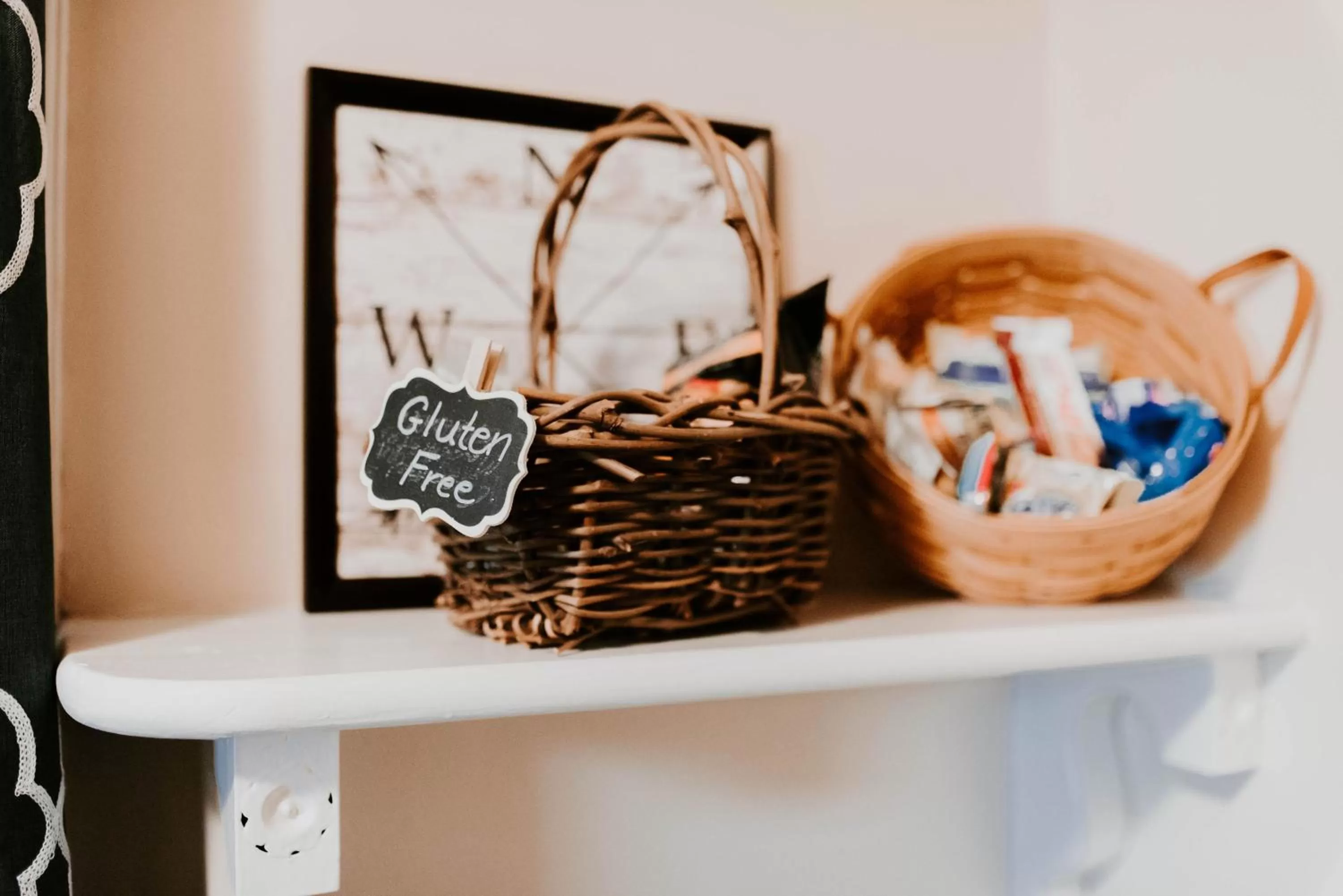 Food and drinks in Georges on York B&B