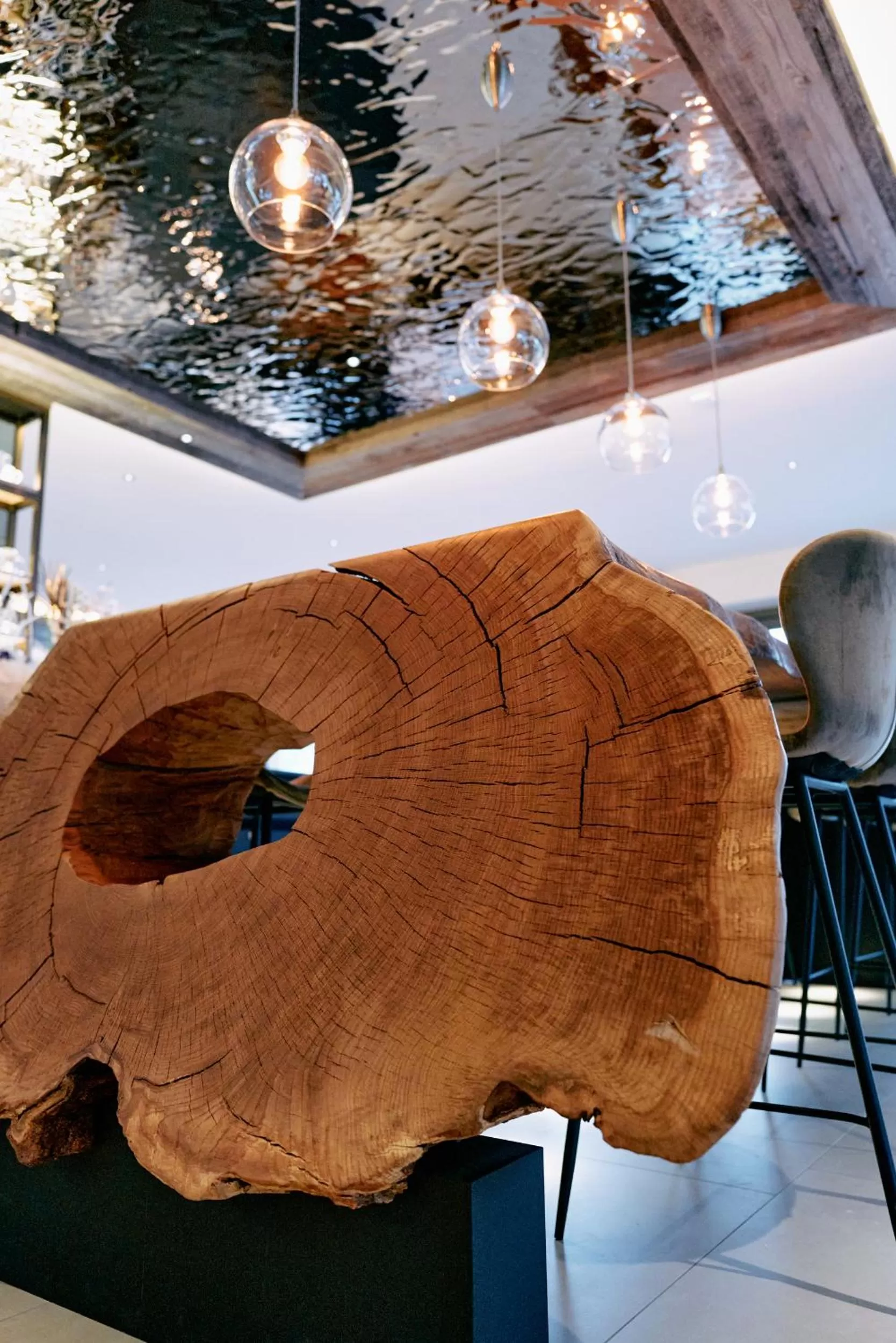 Restaurant/places to eat in Home suite home