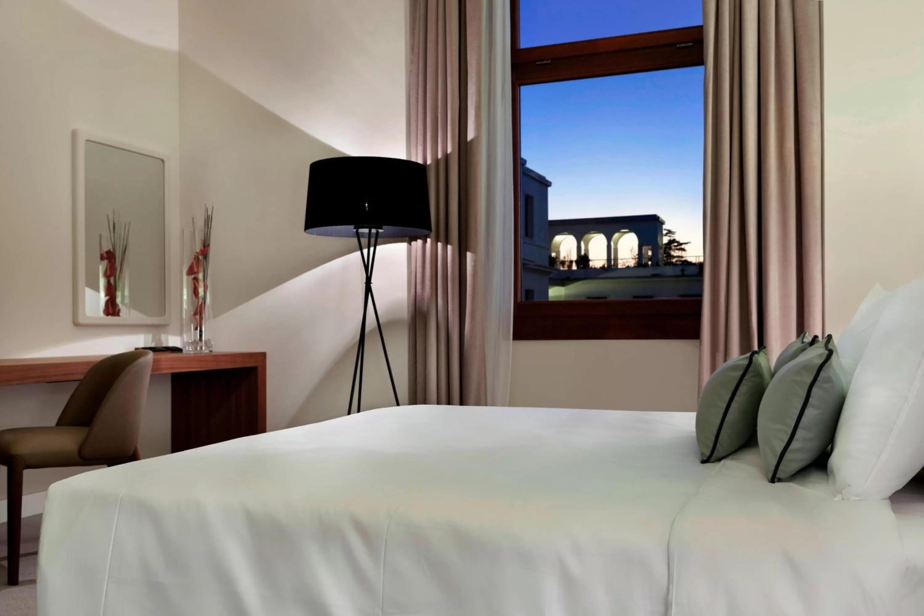 Photo of the whole room, Bed in JW Marriott Venice Resort & Spa