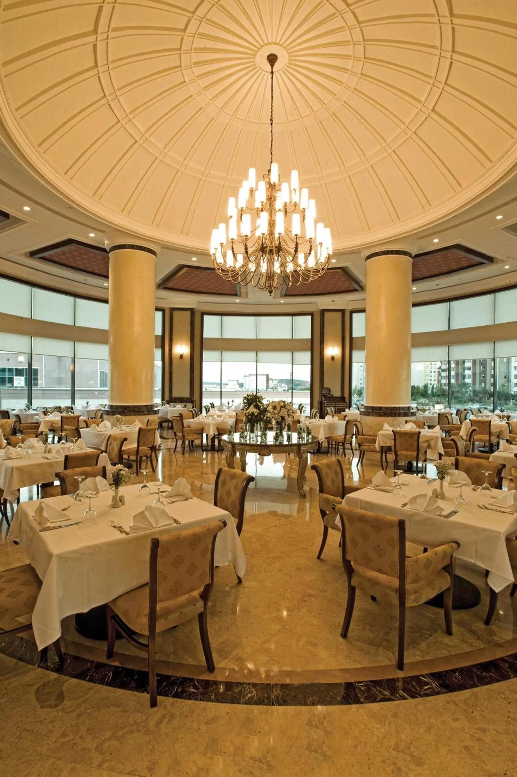 Restaurant/places to eat in Crowne Plaza Istanbul Asia by IHG