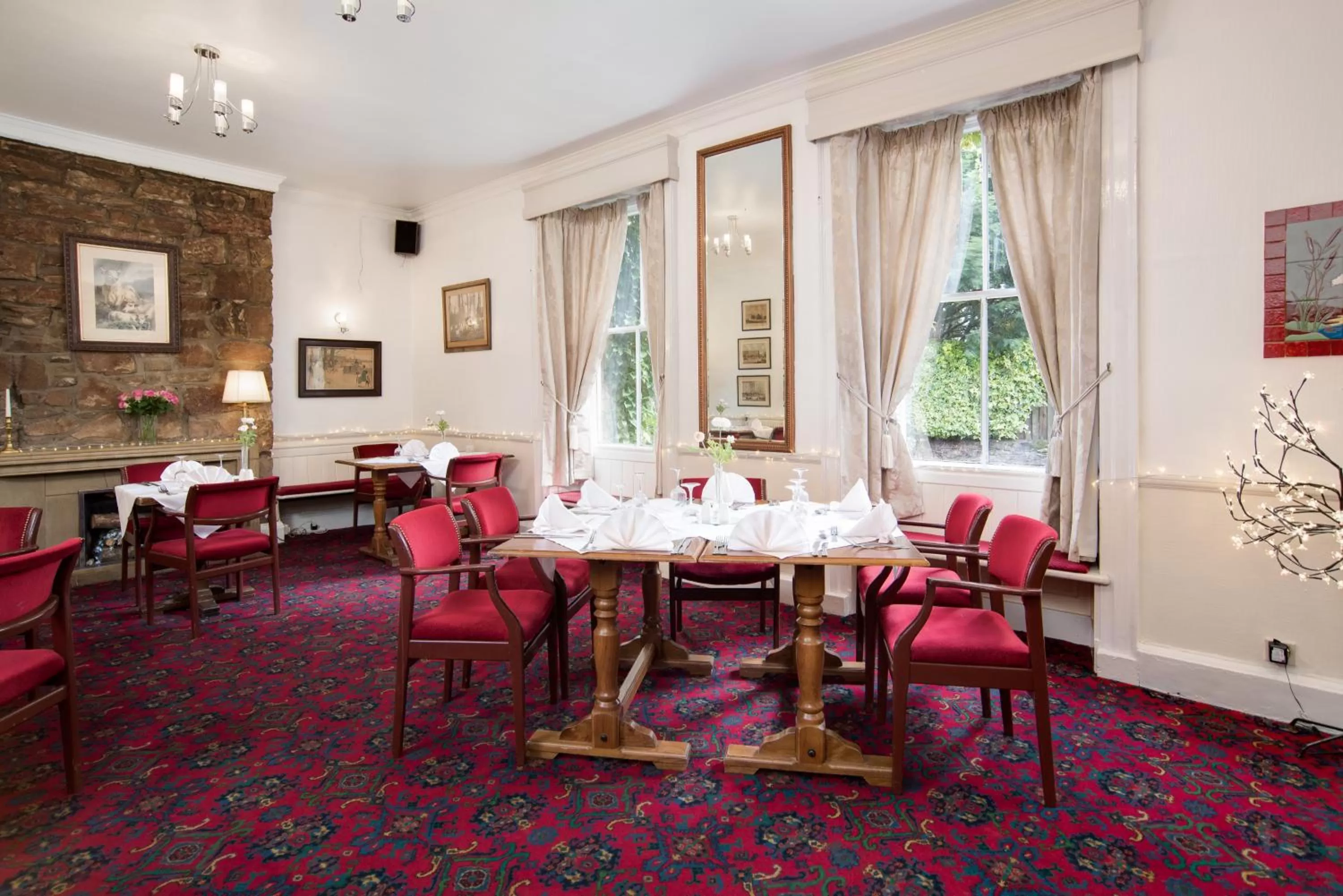 Restaurant/places to eat in Tankerville Arms Hotel