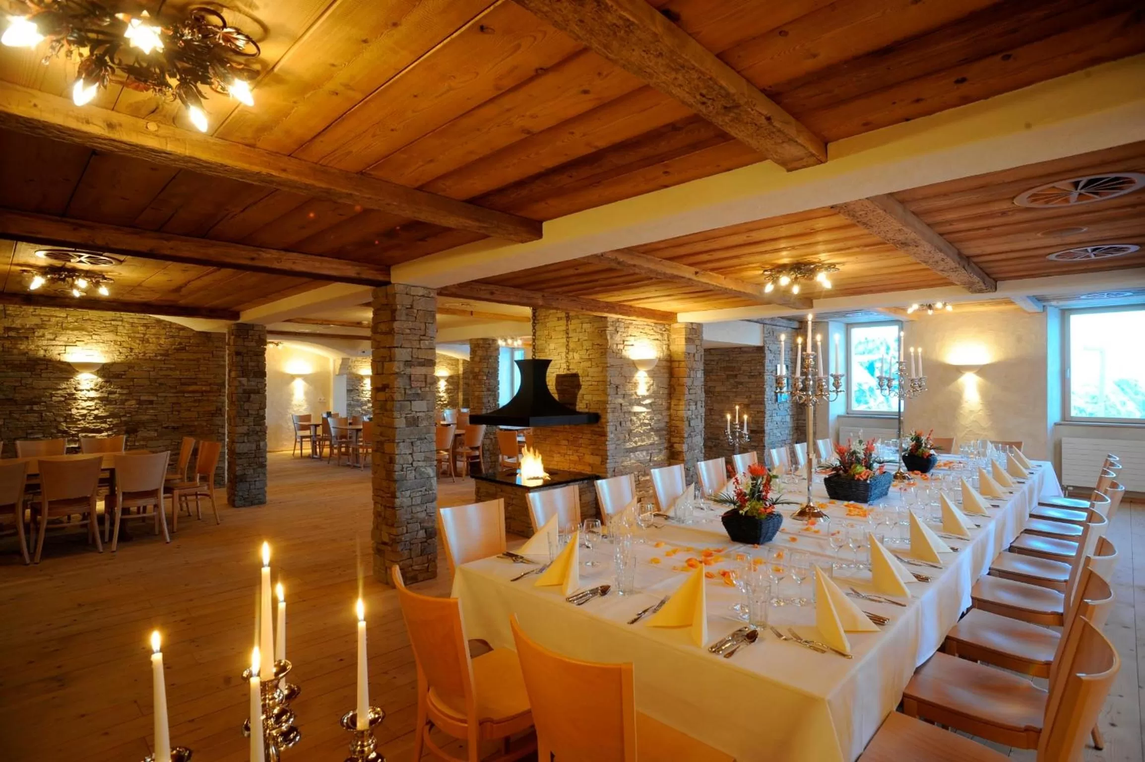 Restaurant/places to eat in Berghotel Trübsee - Accessible Only by Cable Car