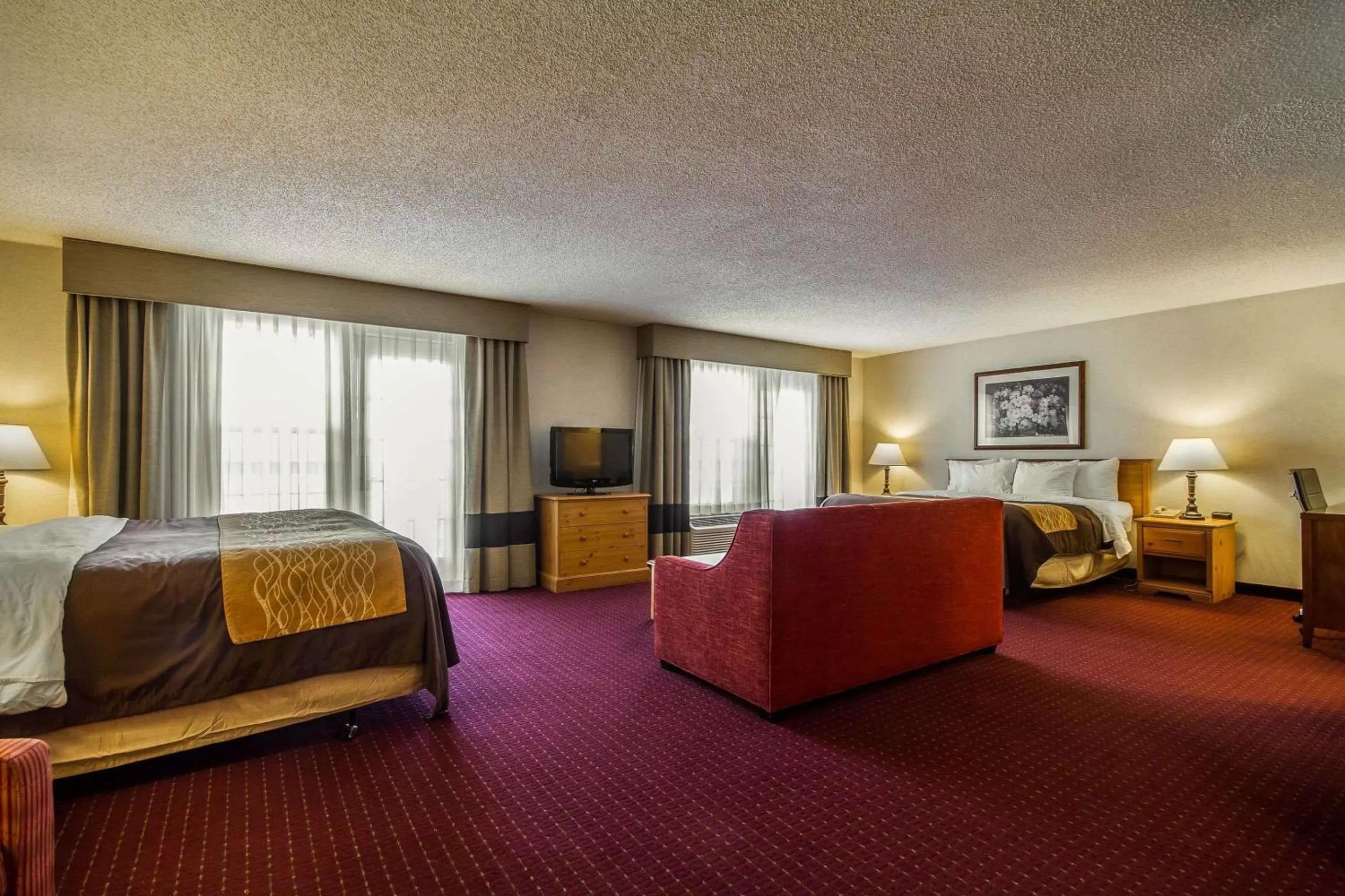 Photo of the whole room, Bed in Comfort Inn Fond Du Lac