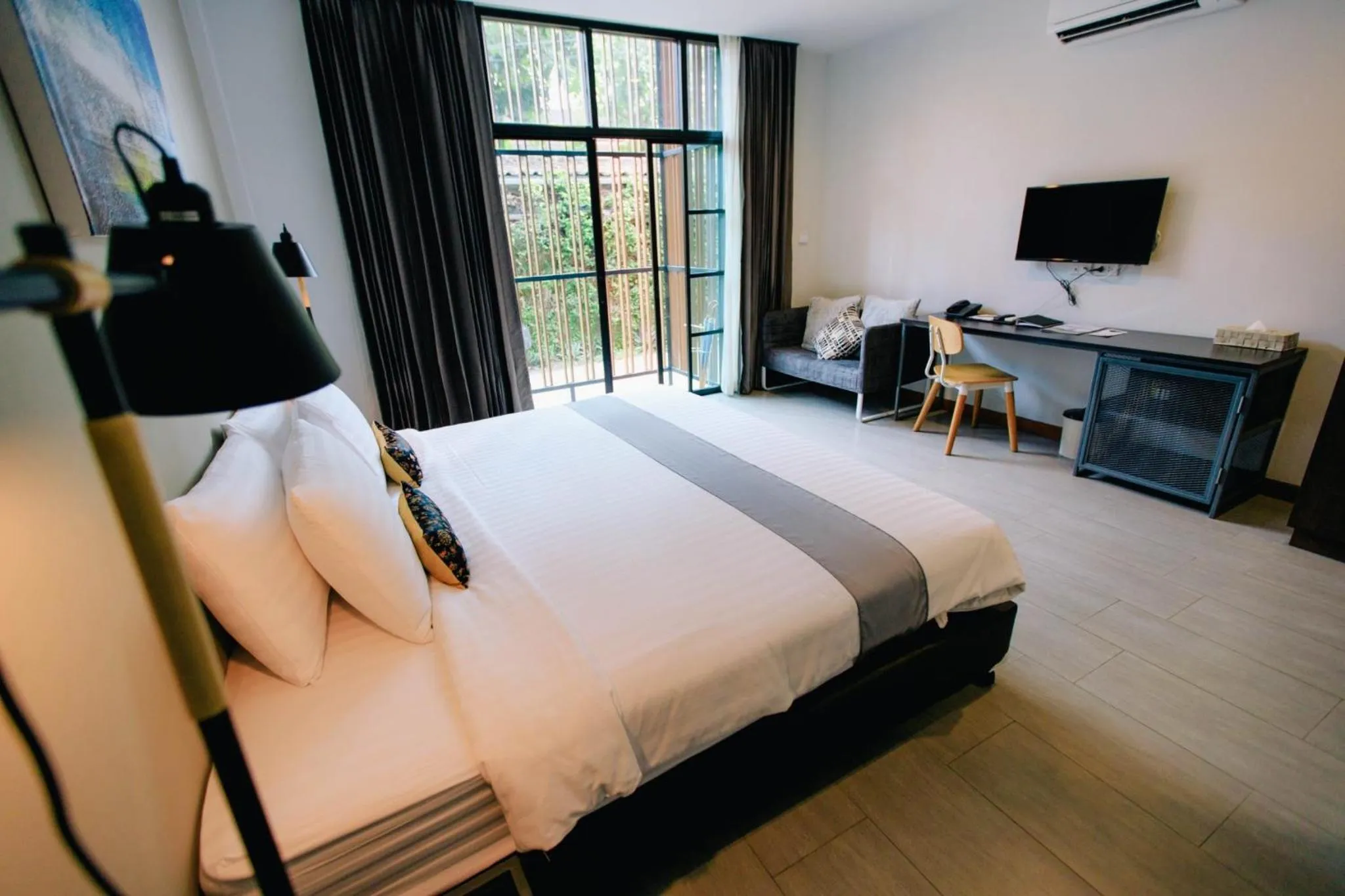 TV and multimedia, Bed in Wealth Boutique Hotel Chiang Mai