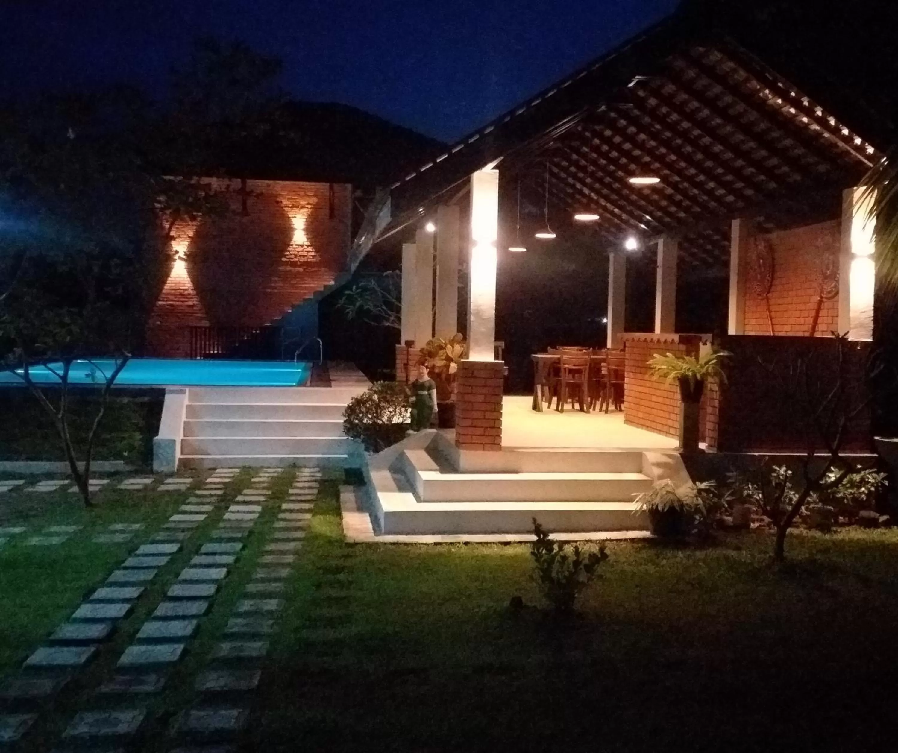 Seating area, Swimming Pool in Green Wood Villa Negombo