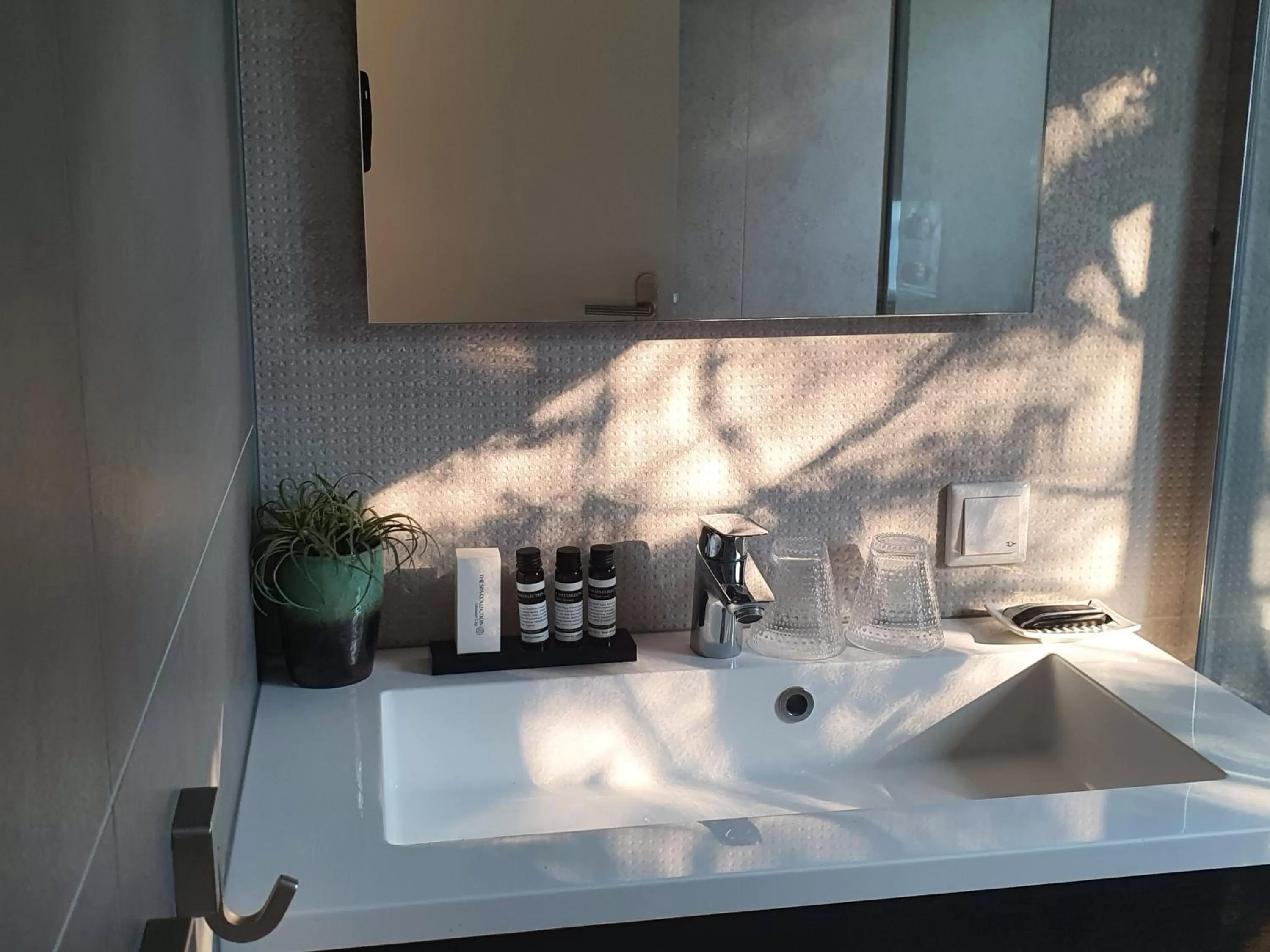Shower, Bathroom in Bed and Breakfast en Studio Het Atelier