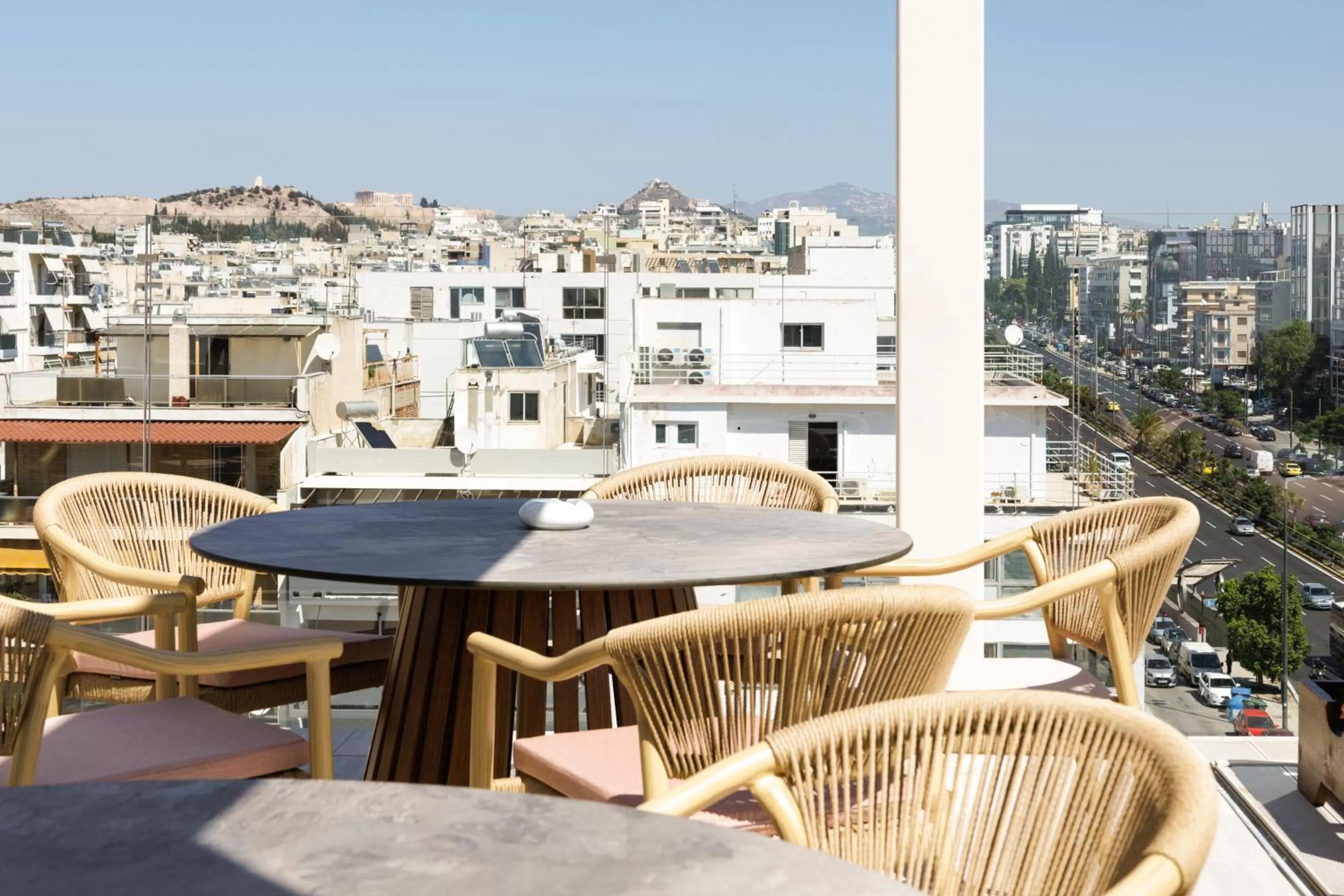 Restaurant/places to eat in Hilton Garden Inn Athens Syggrou Avenue