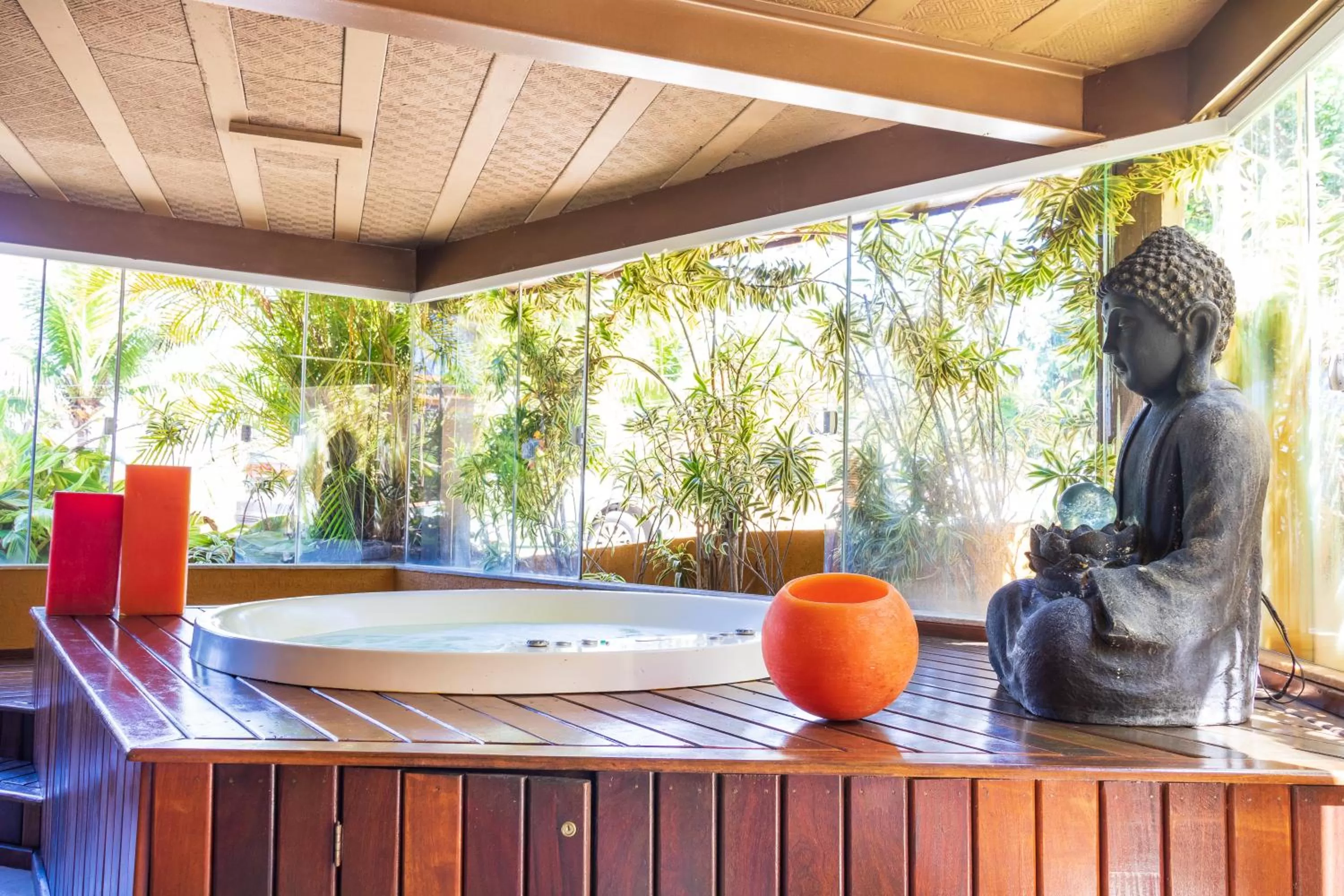 Hot Tub in Bahiamarela Boutique Hotel & SPA