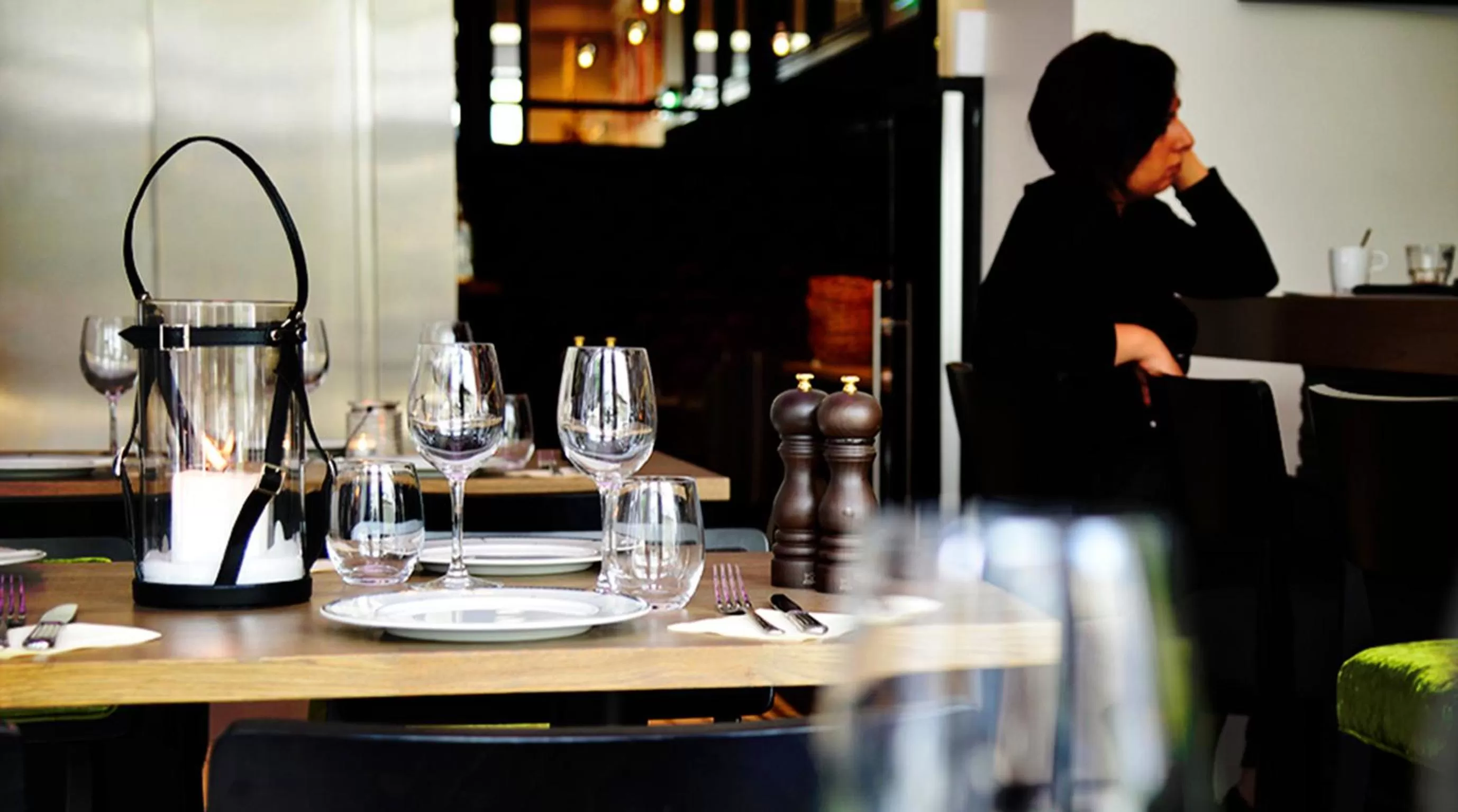 Restaurant/places to eat in Hotel No13