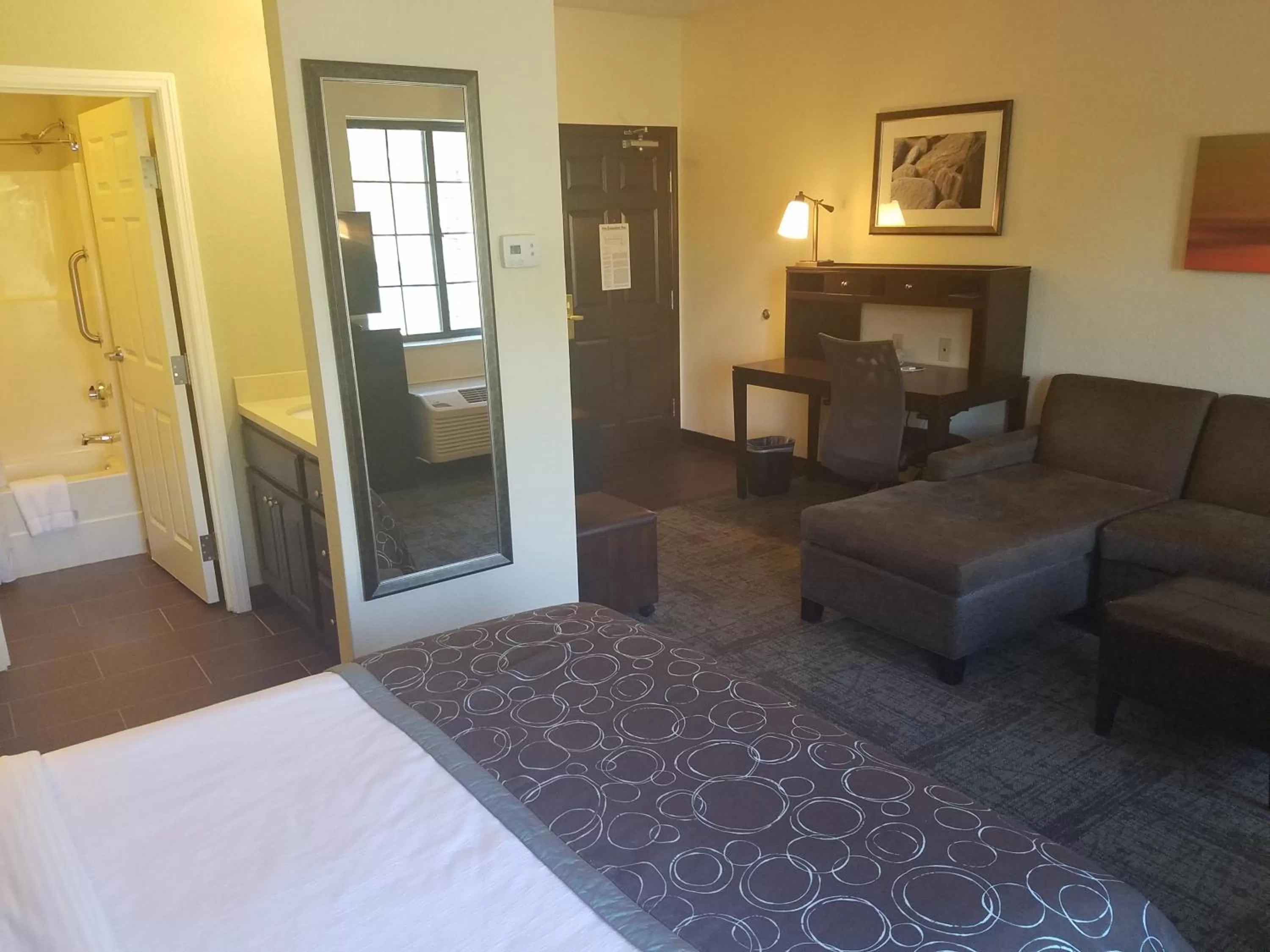 Bed in Staybridge Suites - Cincinnati North by IHG