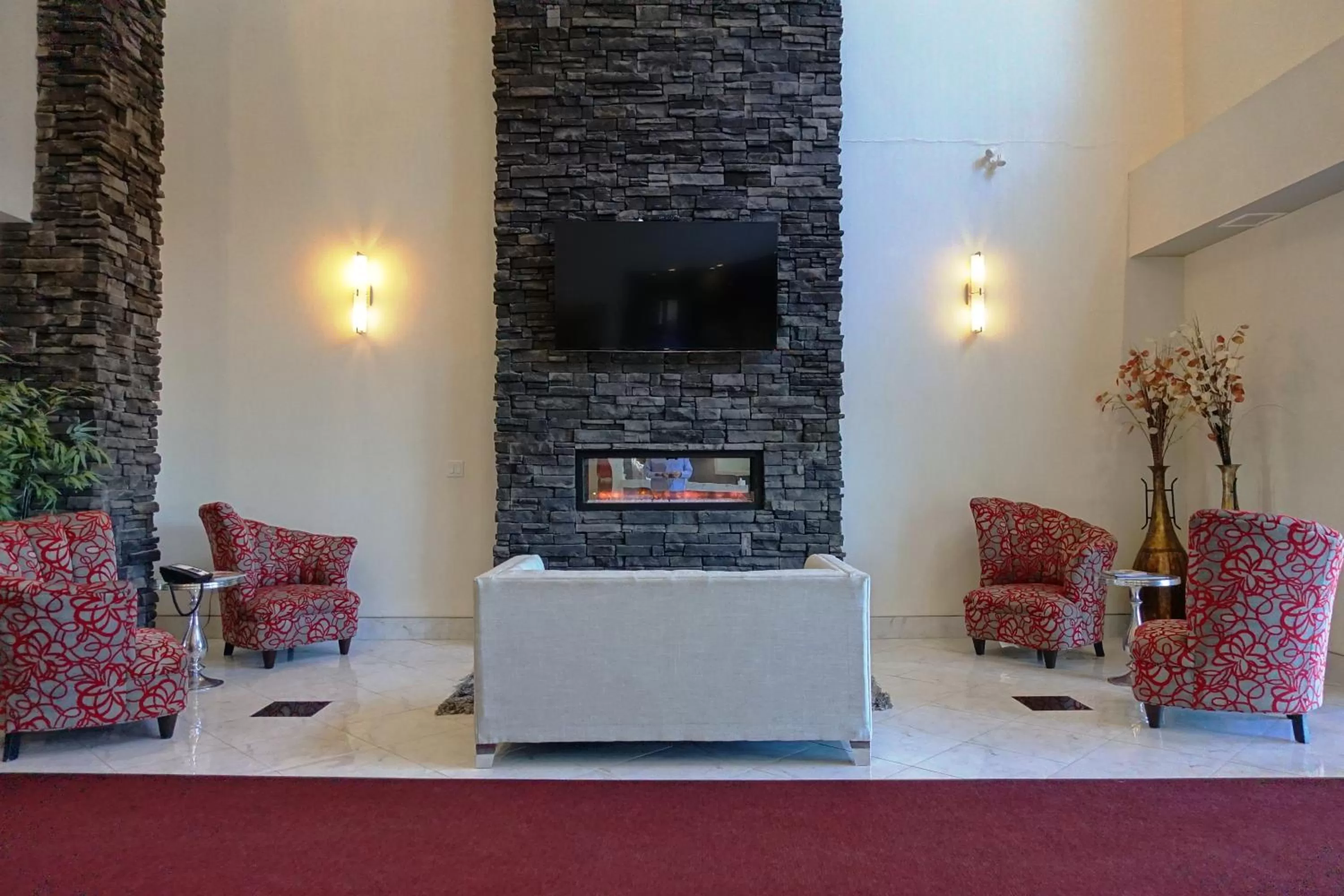 Lobby or reception in Ramada by Wyndham Moose Jaw