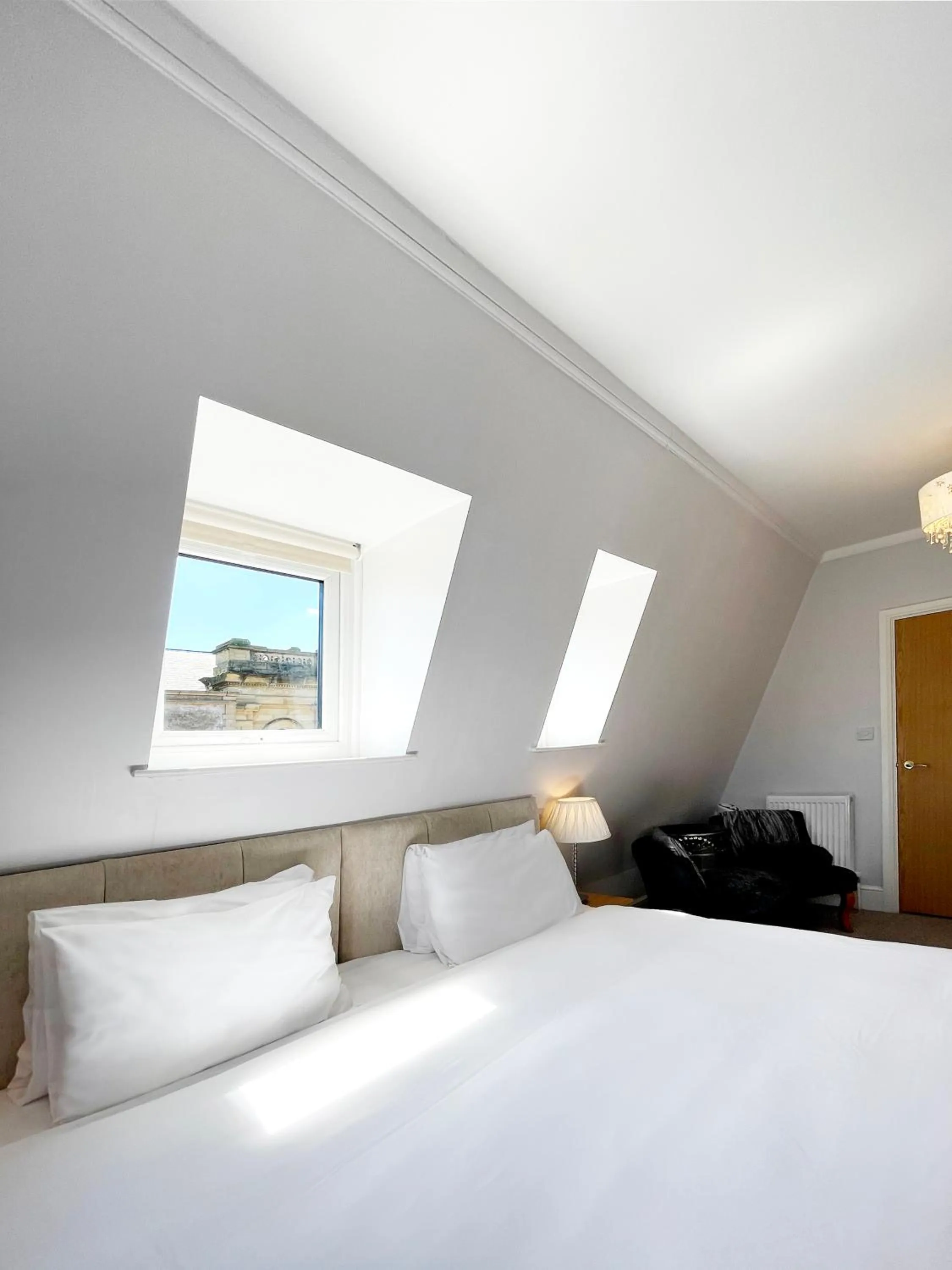 Bedroom, Bed in Dukes Folly Hotel