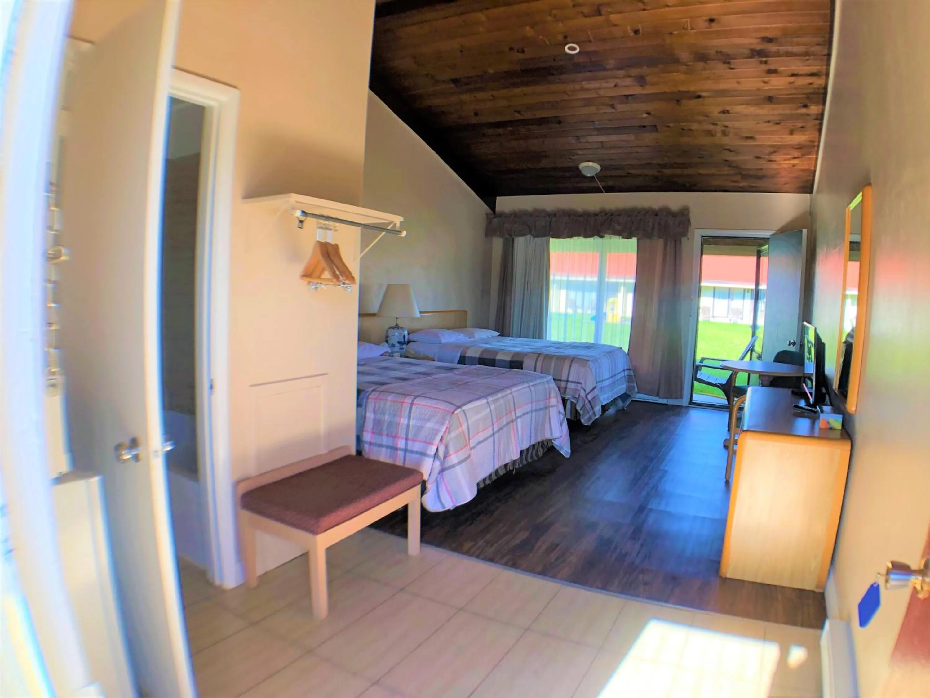 Bed in Hotel Motel Bonsoir