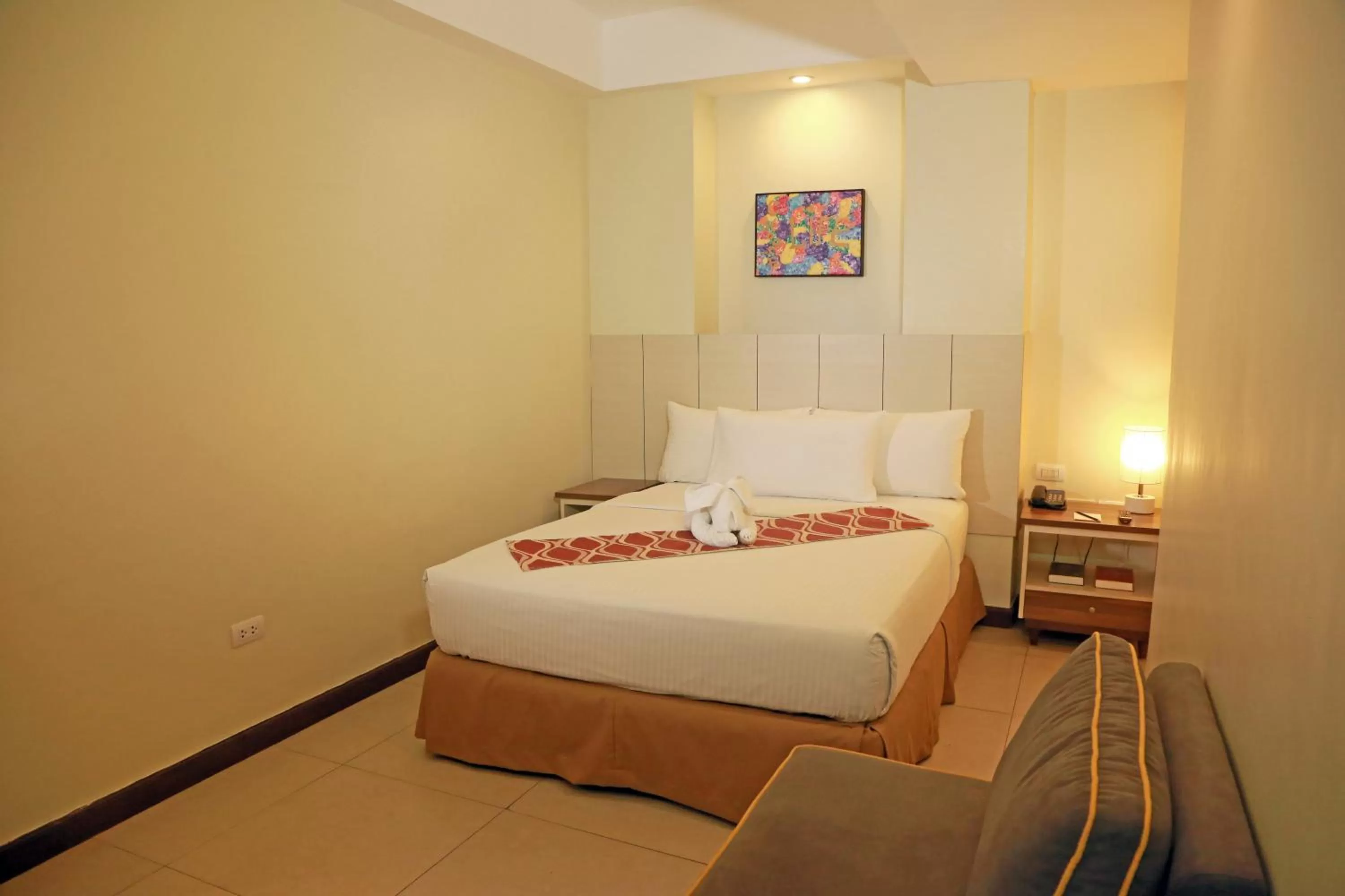 Photo of the whole room, Bed in Belian Hotel