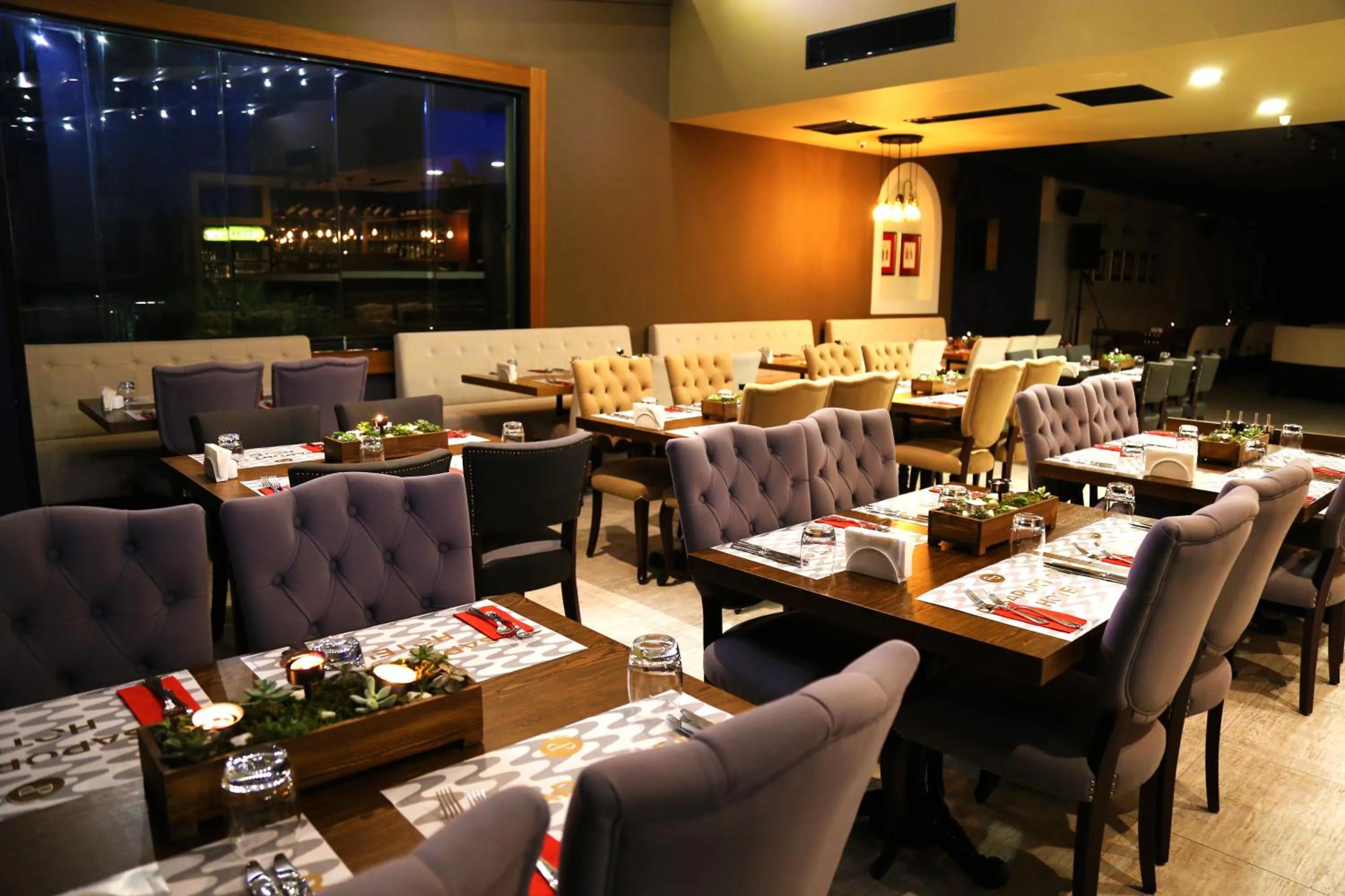 Food and drinks in Pasaport Pier Hotel