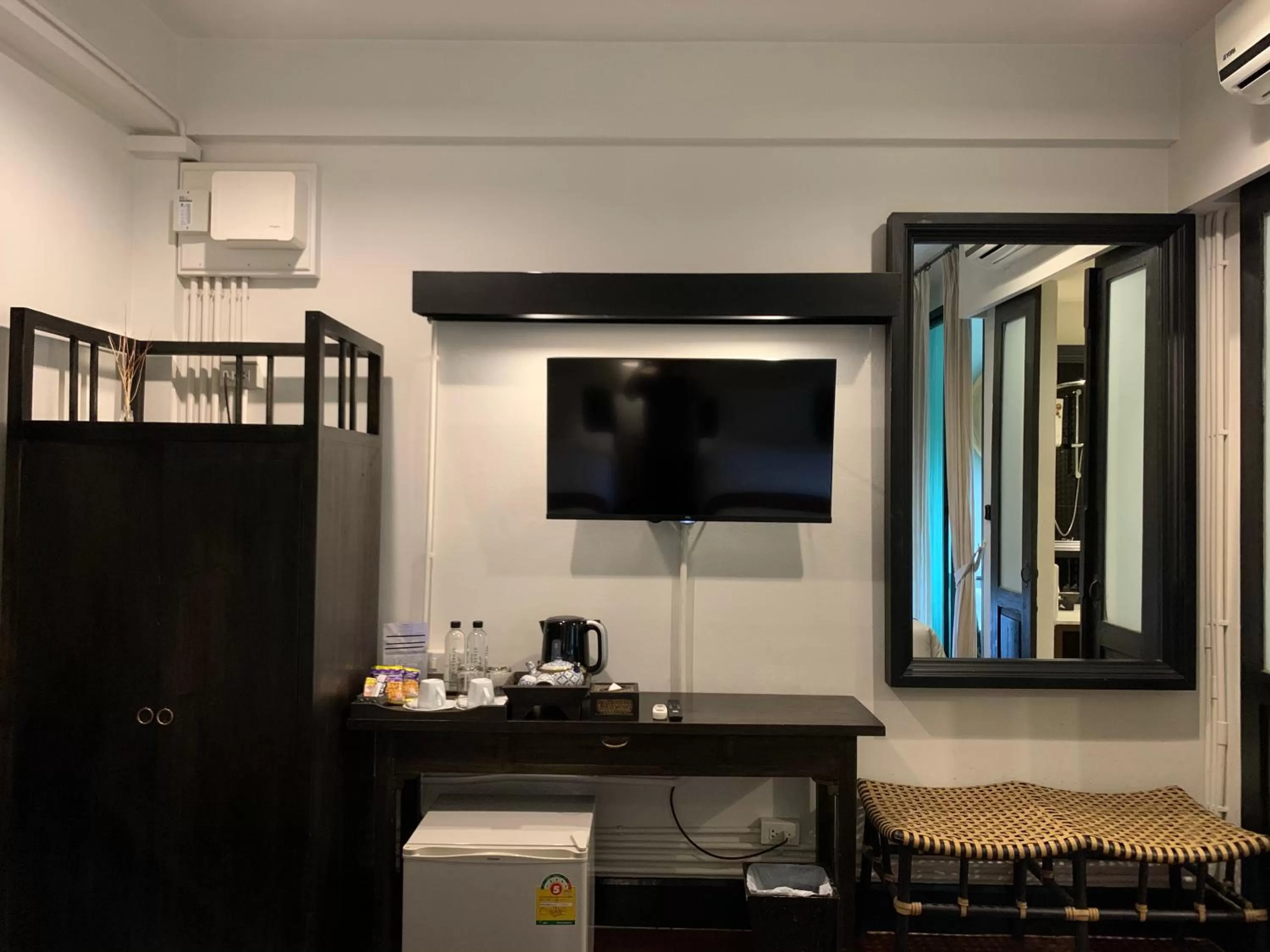 Bedroom in 99 The Gallery Hotel