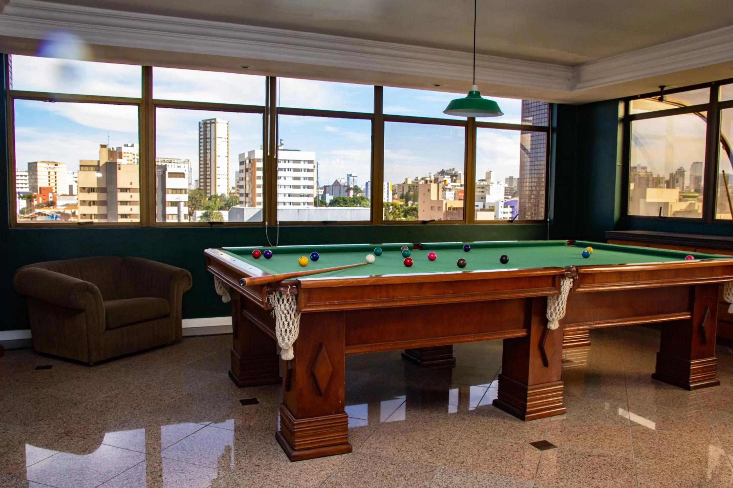 Billiard in Bristol Upper Curitiba Alto da XV