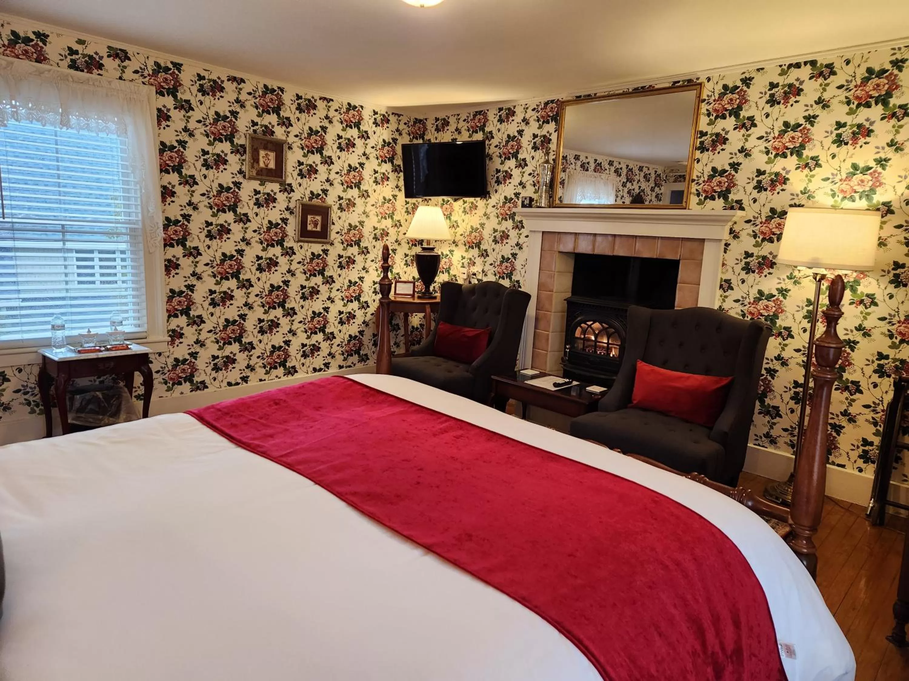 Bed in Blackberry Inn