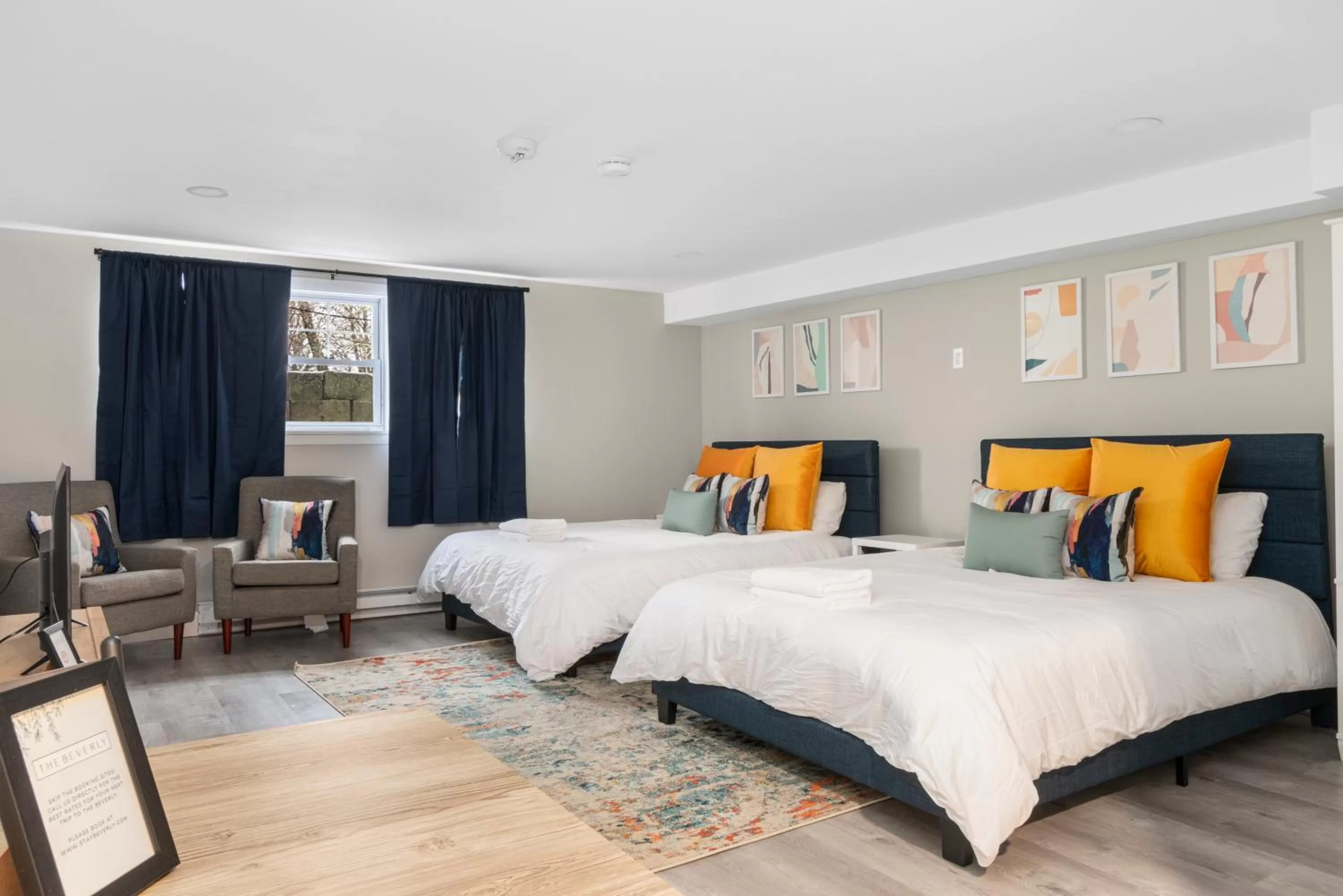 Photo of the whole room, Bed in The Beverly