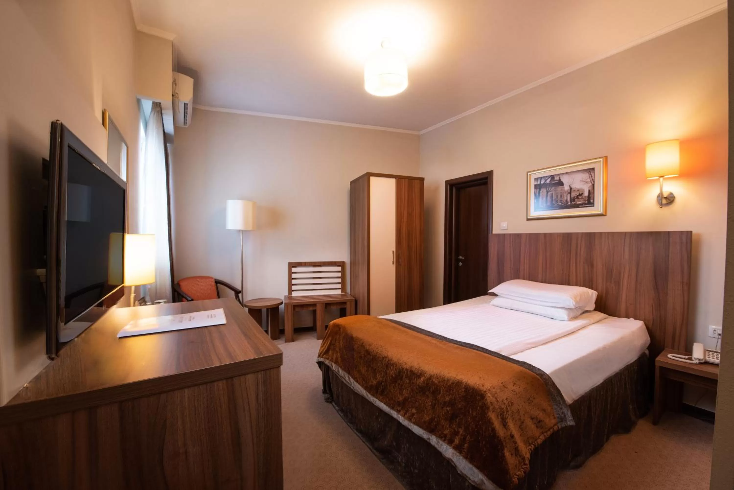 Photo of the whole room, Bed in Hotel Ambasador