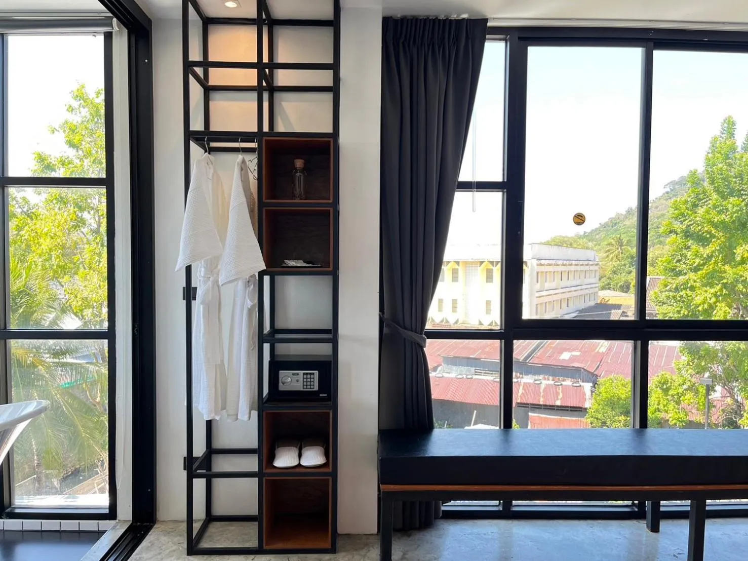 Area and facilities in Book a Bed Poshtel - SHA Plus