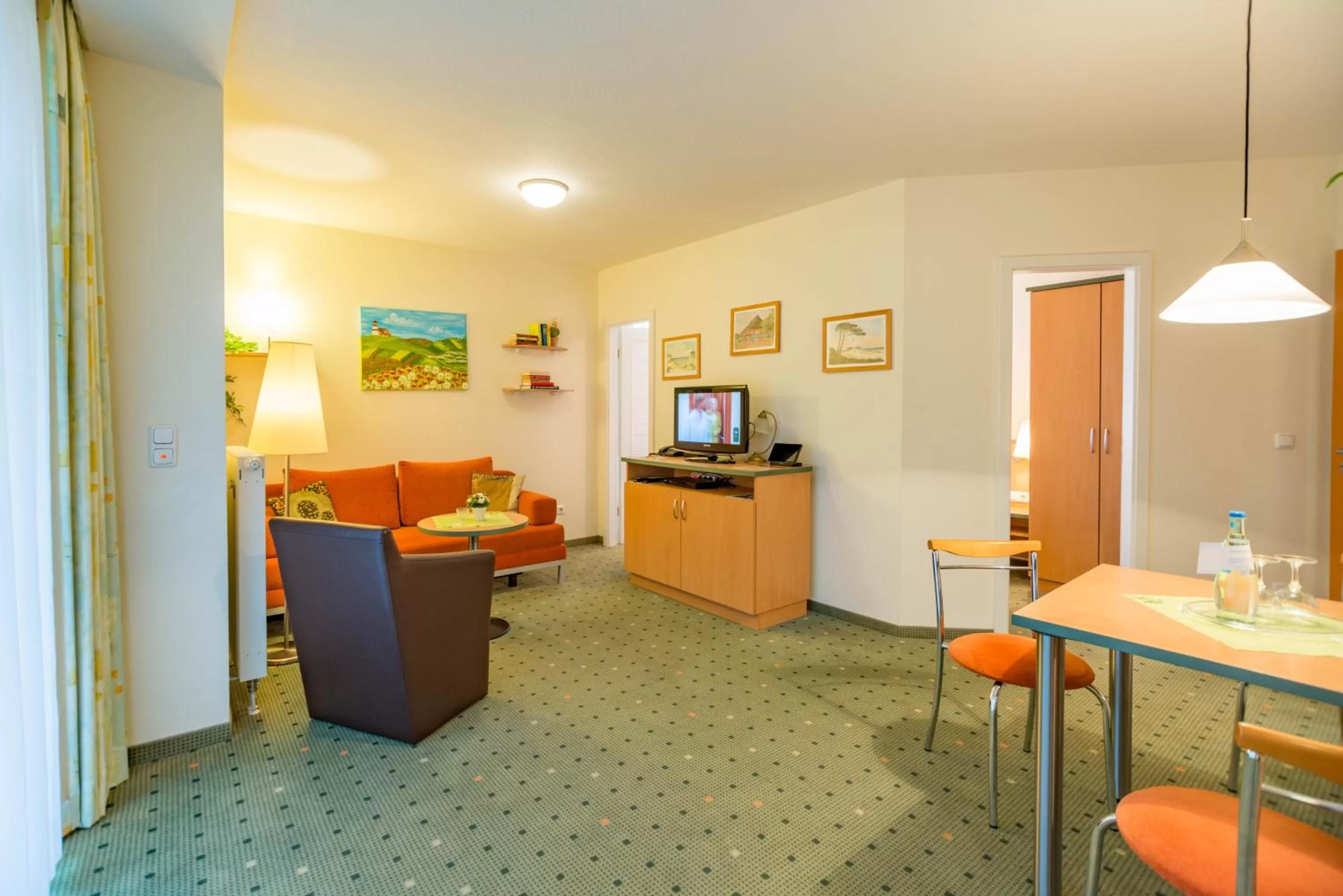 Photo of the whole room in Am Weststrand Apartmenthaus Waldeck