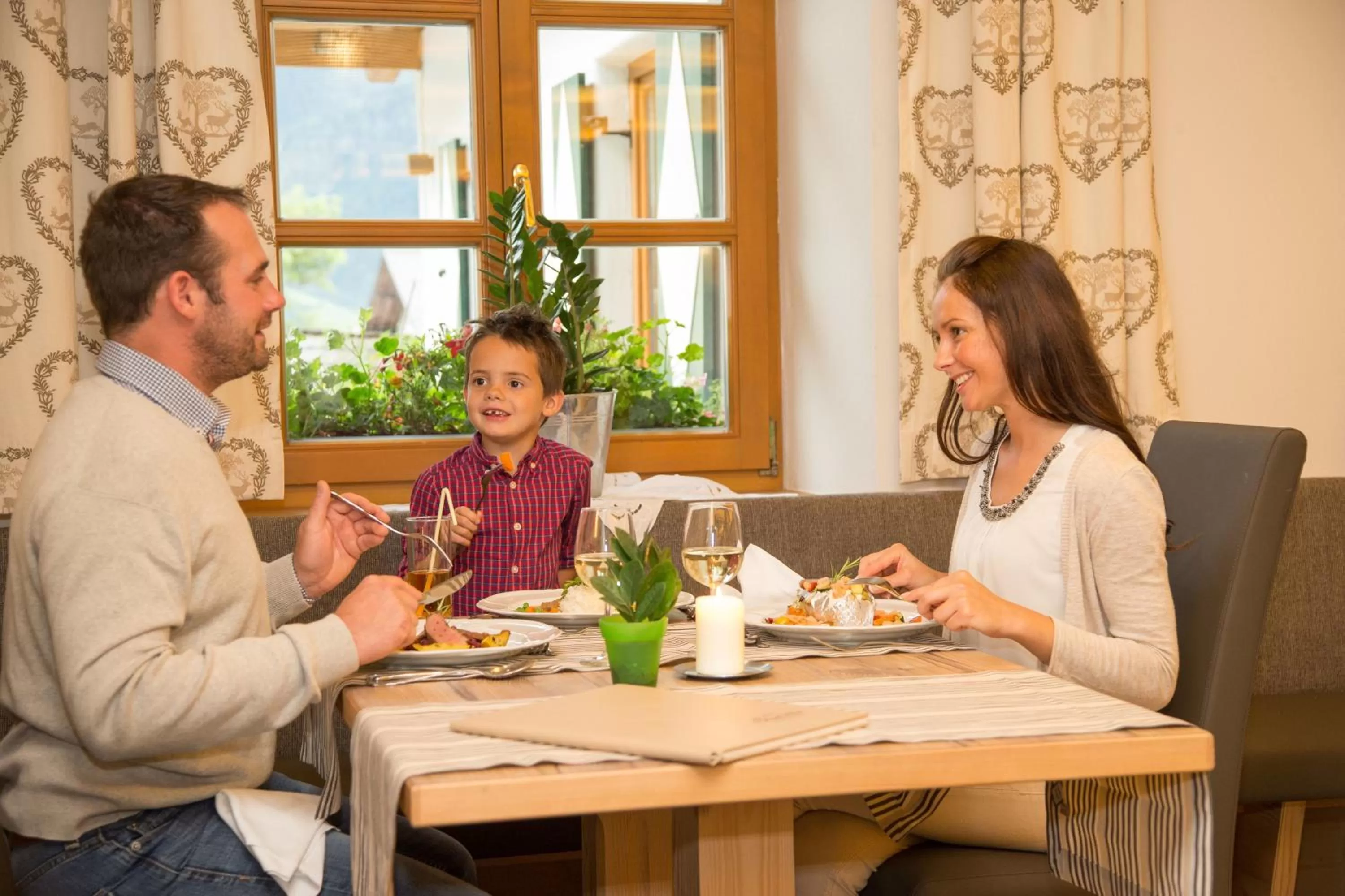 Restaurant/places to eat in Hotel Stadt Wien