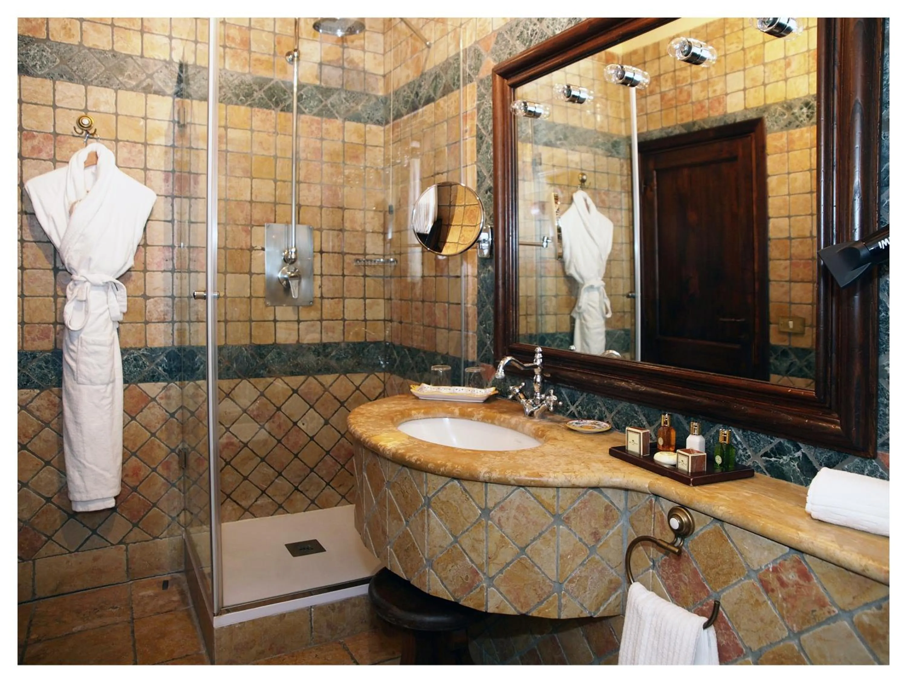 Bathroom in Relais Todini - Residenza d'epoca - Luxury Historic house