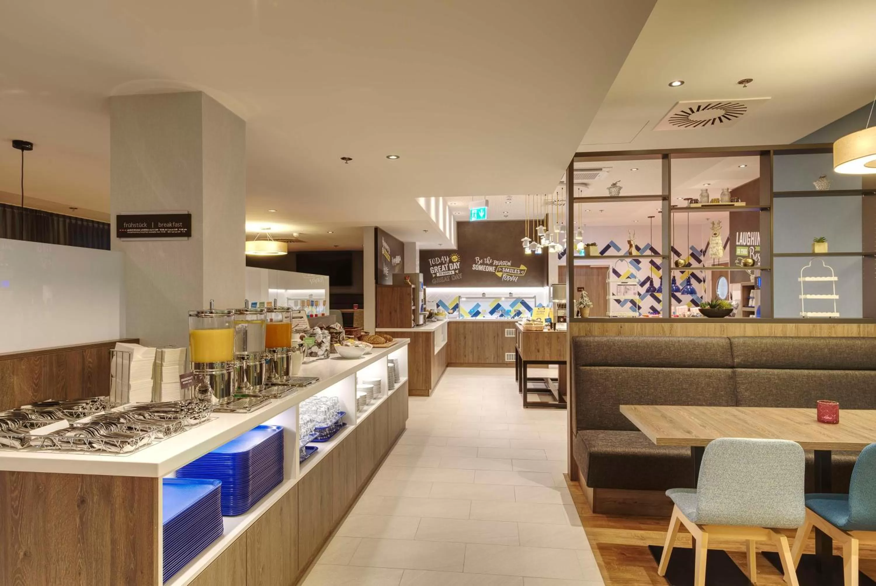 Breakfast in Hampton by Hilton Stuttgart City Centre