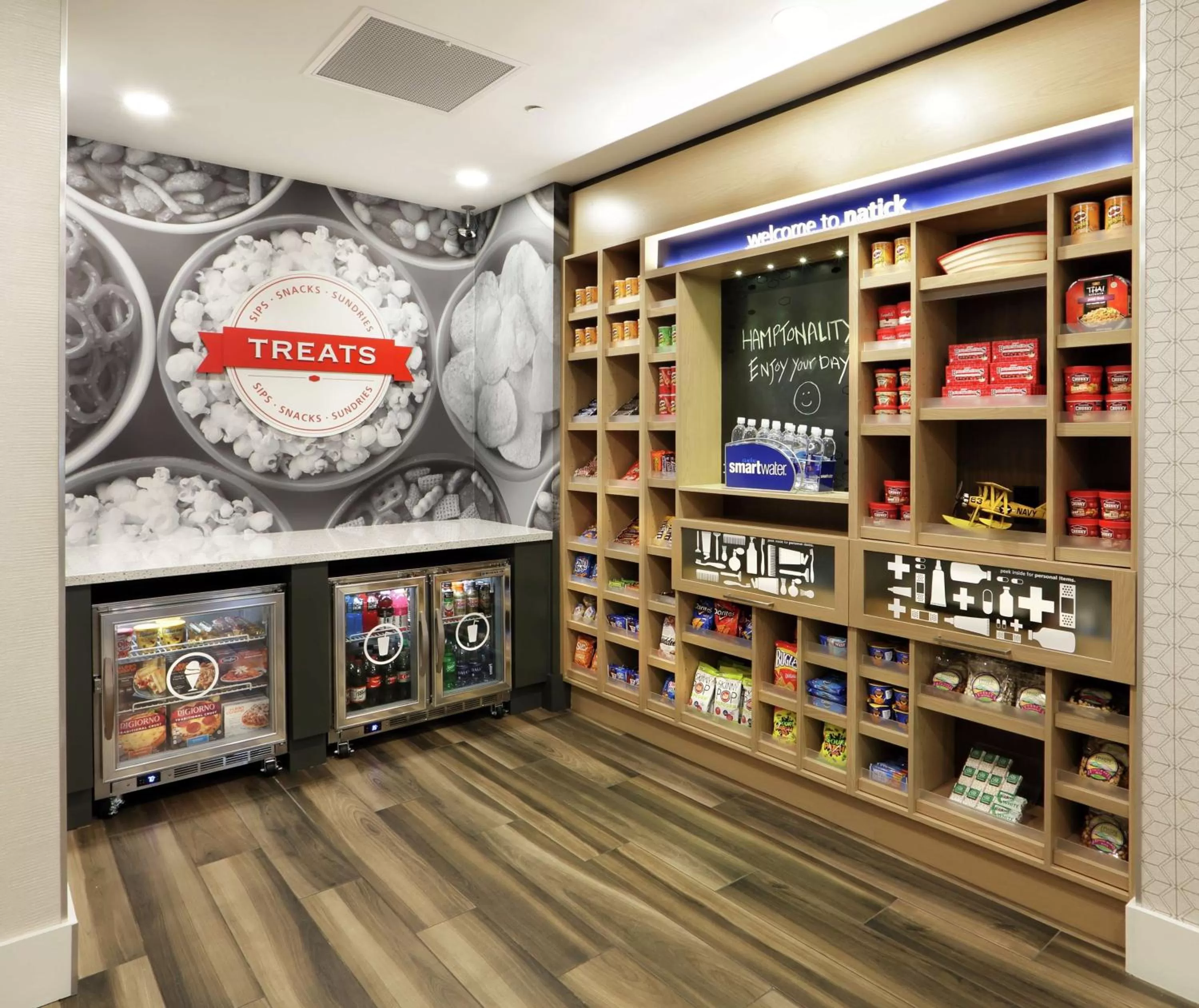 Restaurant/places to eat in Hampton Inn Boston-Natick