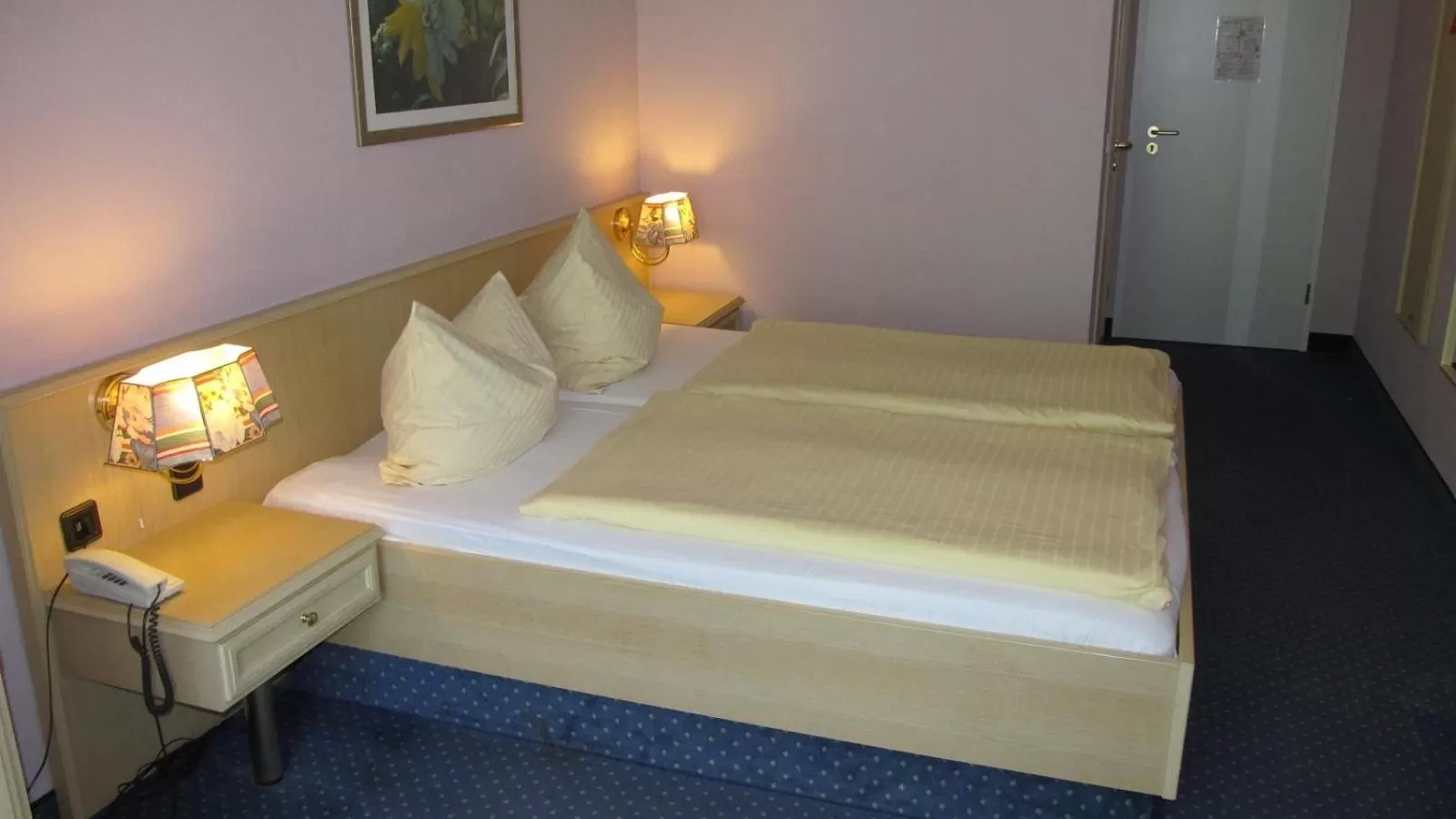 Photo of the whole room, Bed in Brandiser Parkhotel